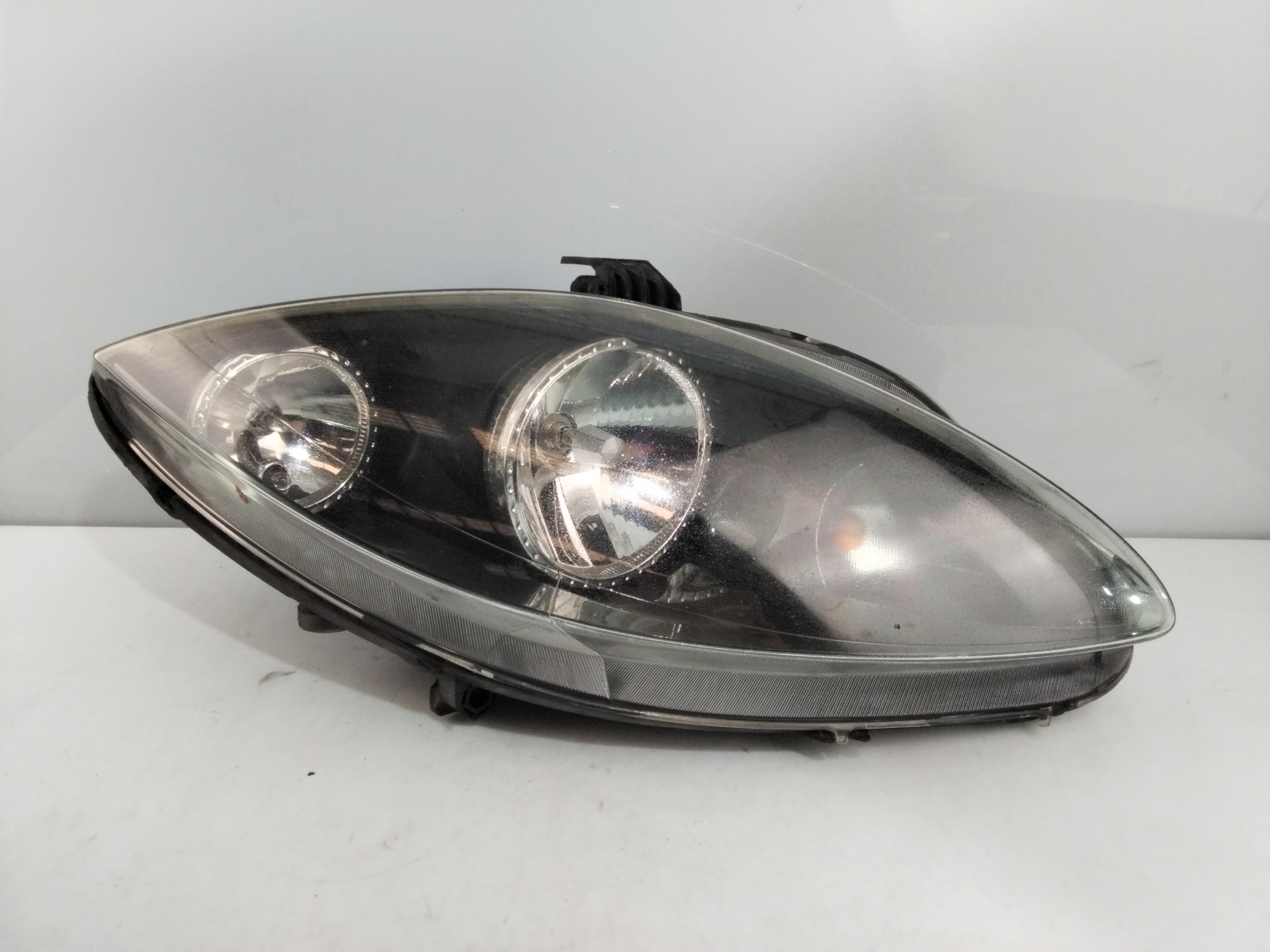 SEAT Toledo 3 generation (2004-2010) Front Right Headlight 5P1941006A 26257269