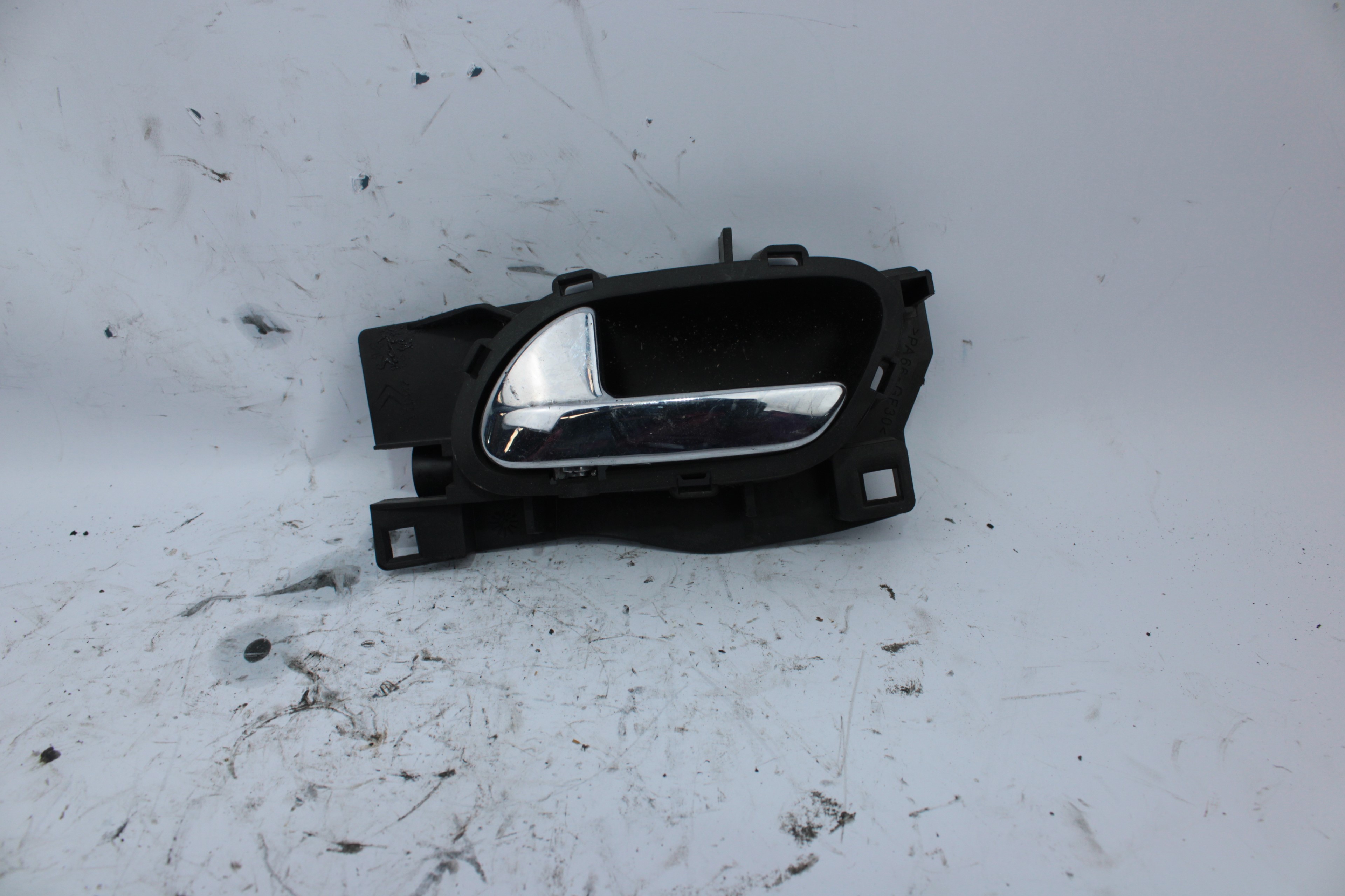 CITROËN C4 1 generation (2004-2011) Galinė kairė vidinė atidarymo rankelėlė 96435311 19324794