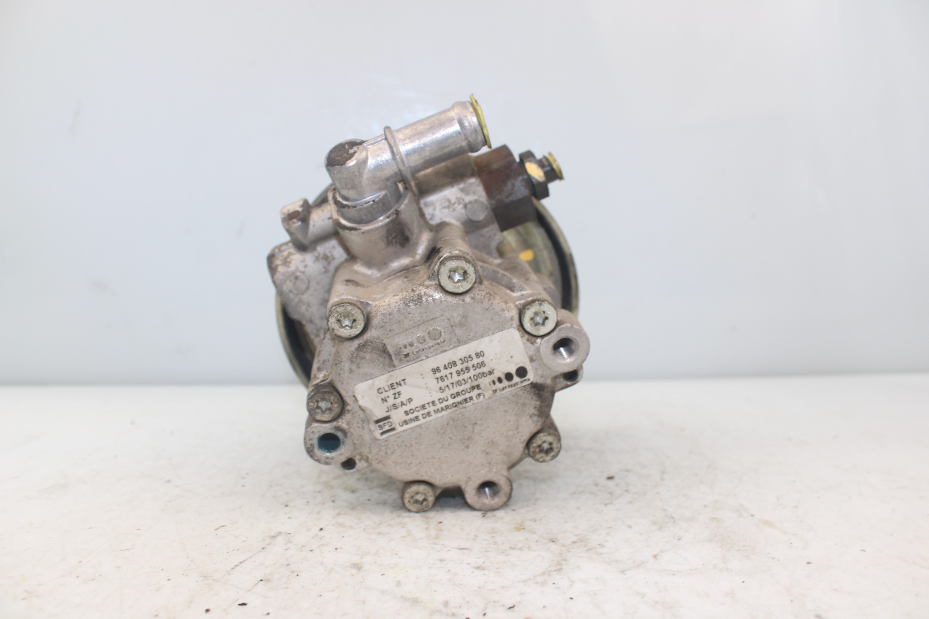 PEUGEOT 406 1 generation (1995-2004) Power Steering Pump 9640830580 25186385