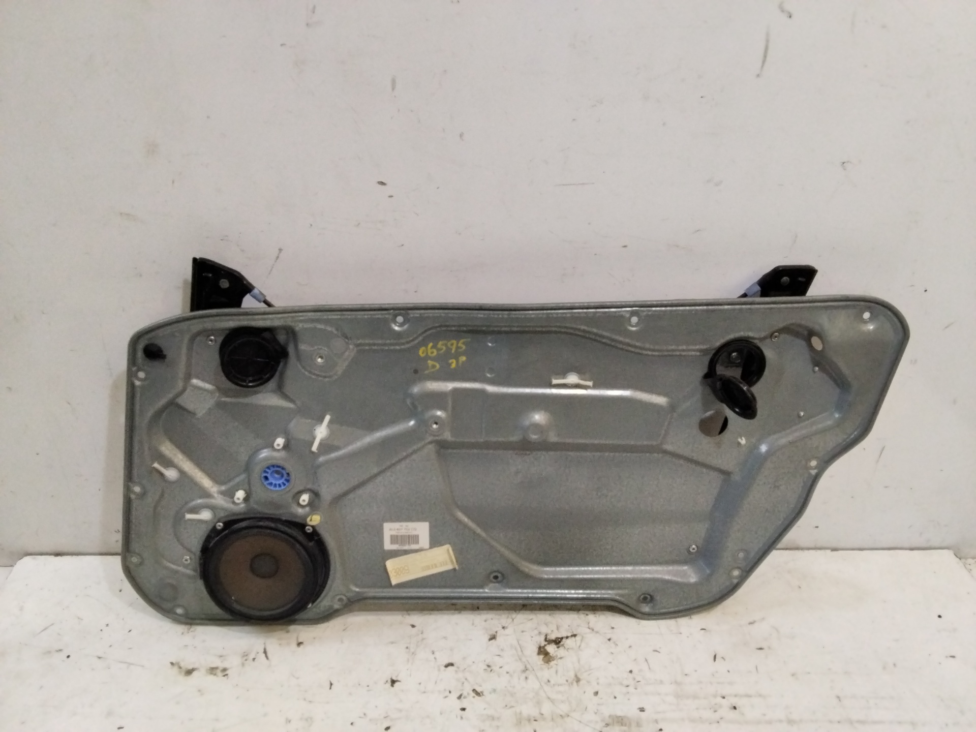 SEAT Ibiza 3 generation (2002-2008) Ridicător de geam ușă dreapta față 6L3837752CQ 25265537