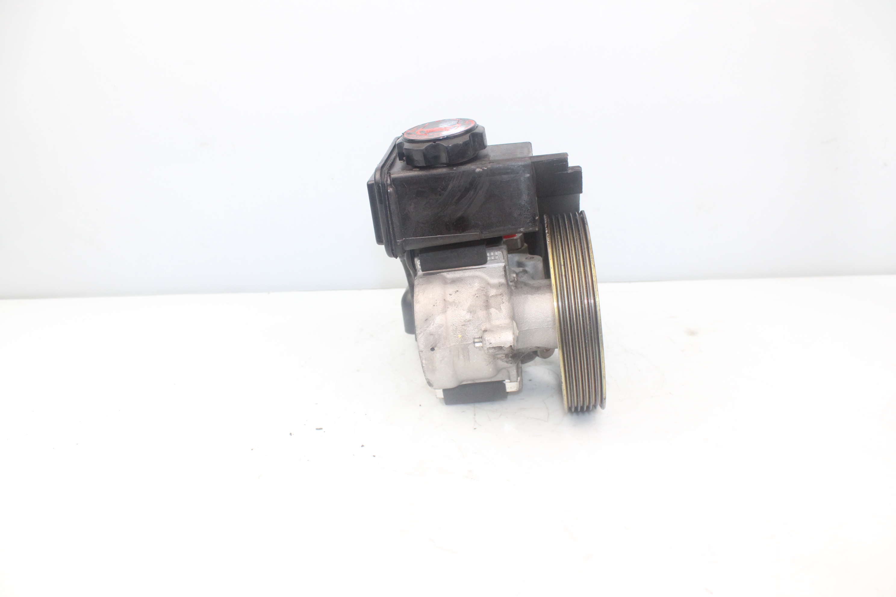 CITROËN Cee'd 1 generation (2007-2012) Power Steering Pump 9638339880 24058825