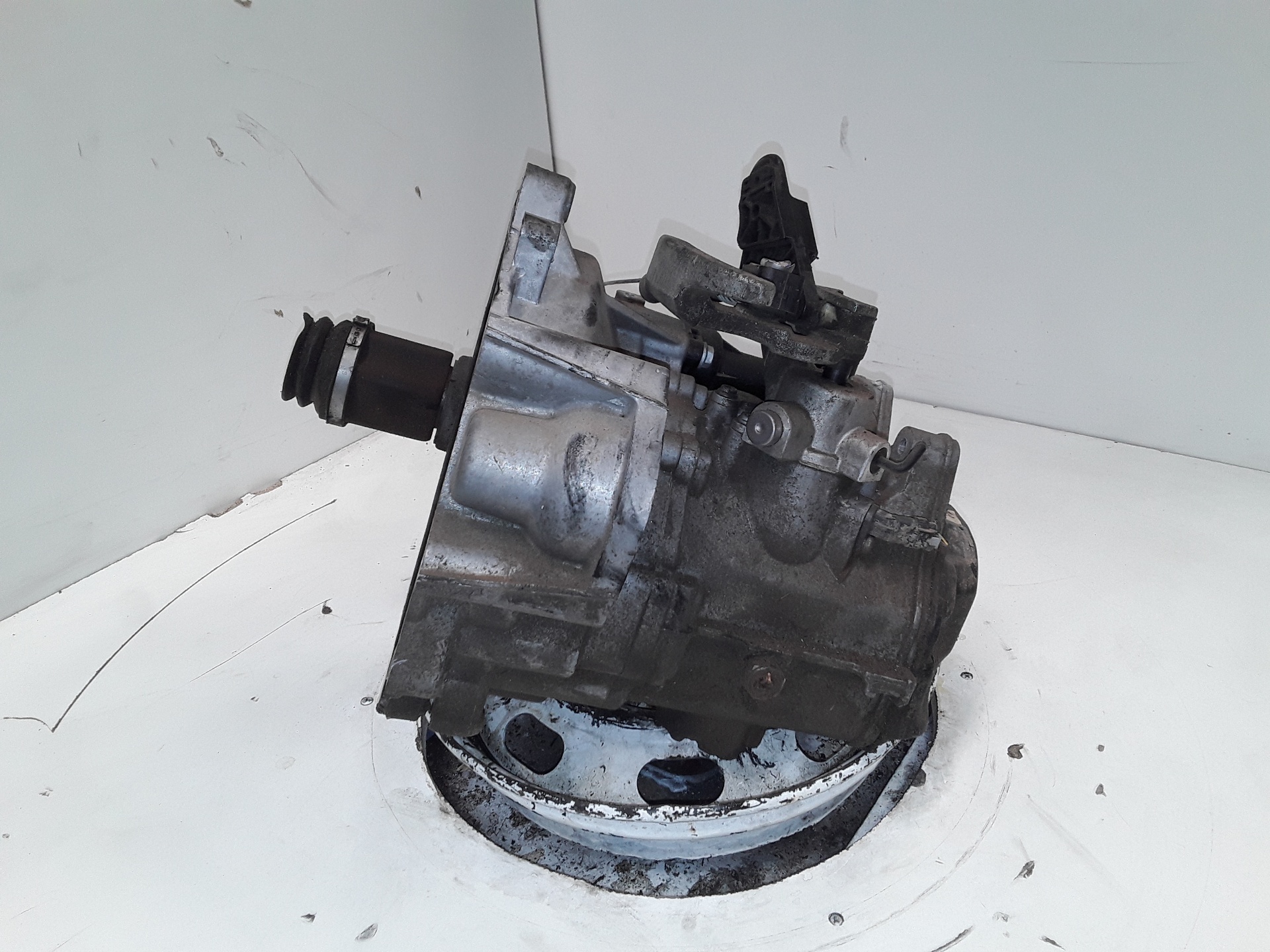 AUDI A7 C7/4G (2010-2020) Gearbox QTS 19270381