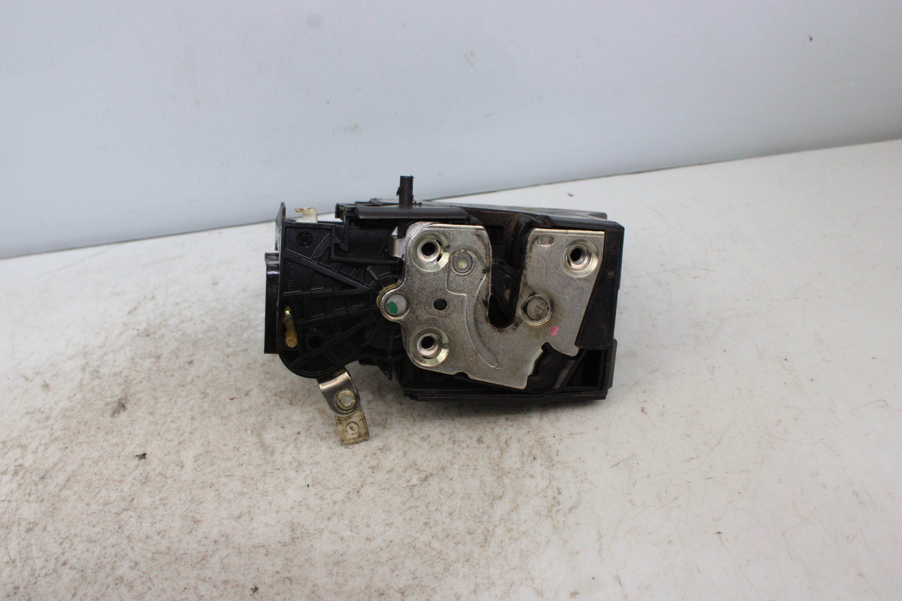 DACIA Sandero 2 generation (2013-2020) Front Right Door Lock NOTIENEREFERENCIA 25191531