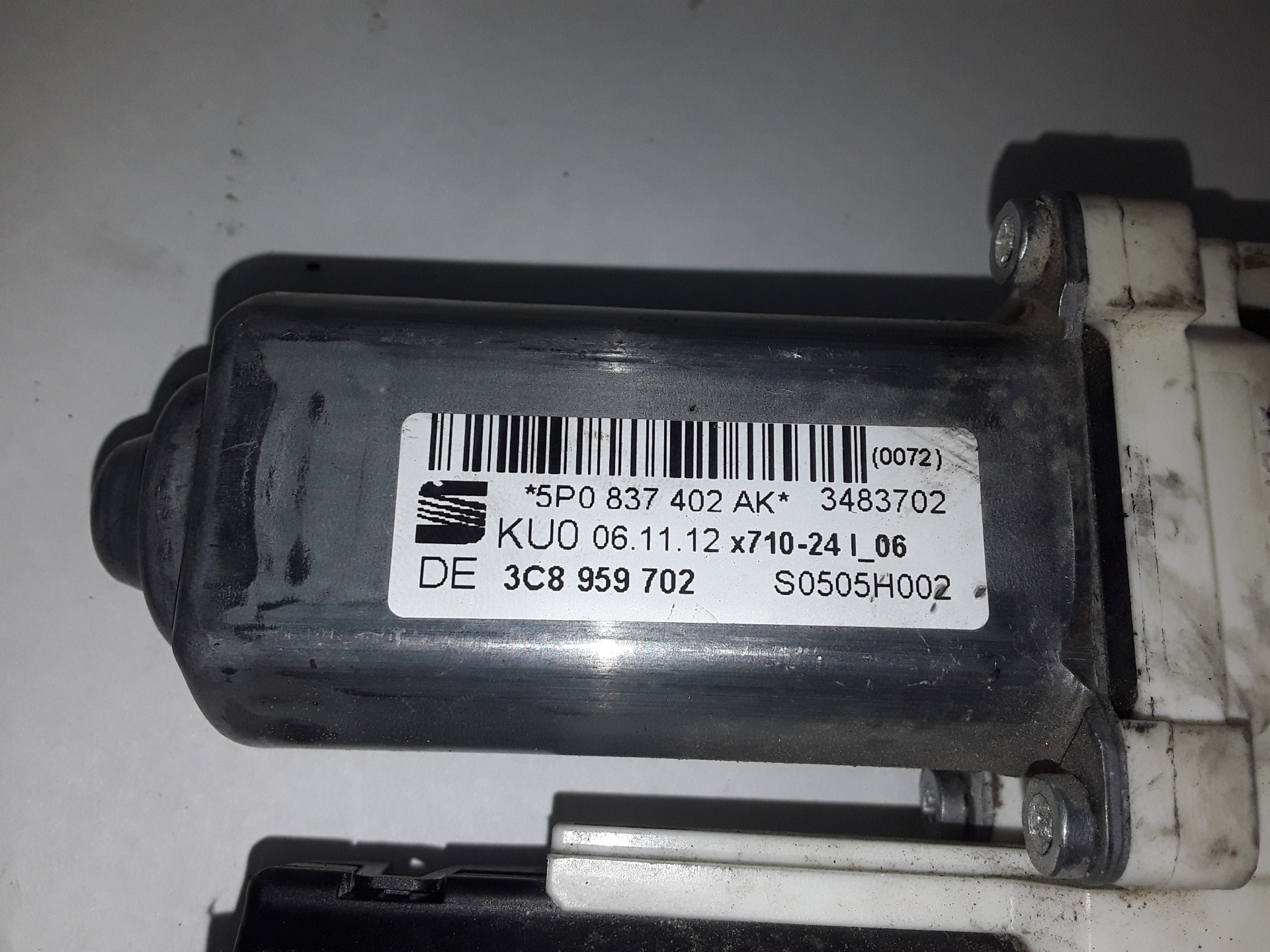 SEAT Leon 2 generation (2005-2012) Motor de control geam ușă dreapta față 3C8959702 19287777