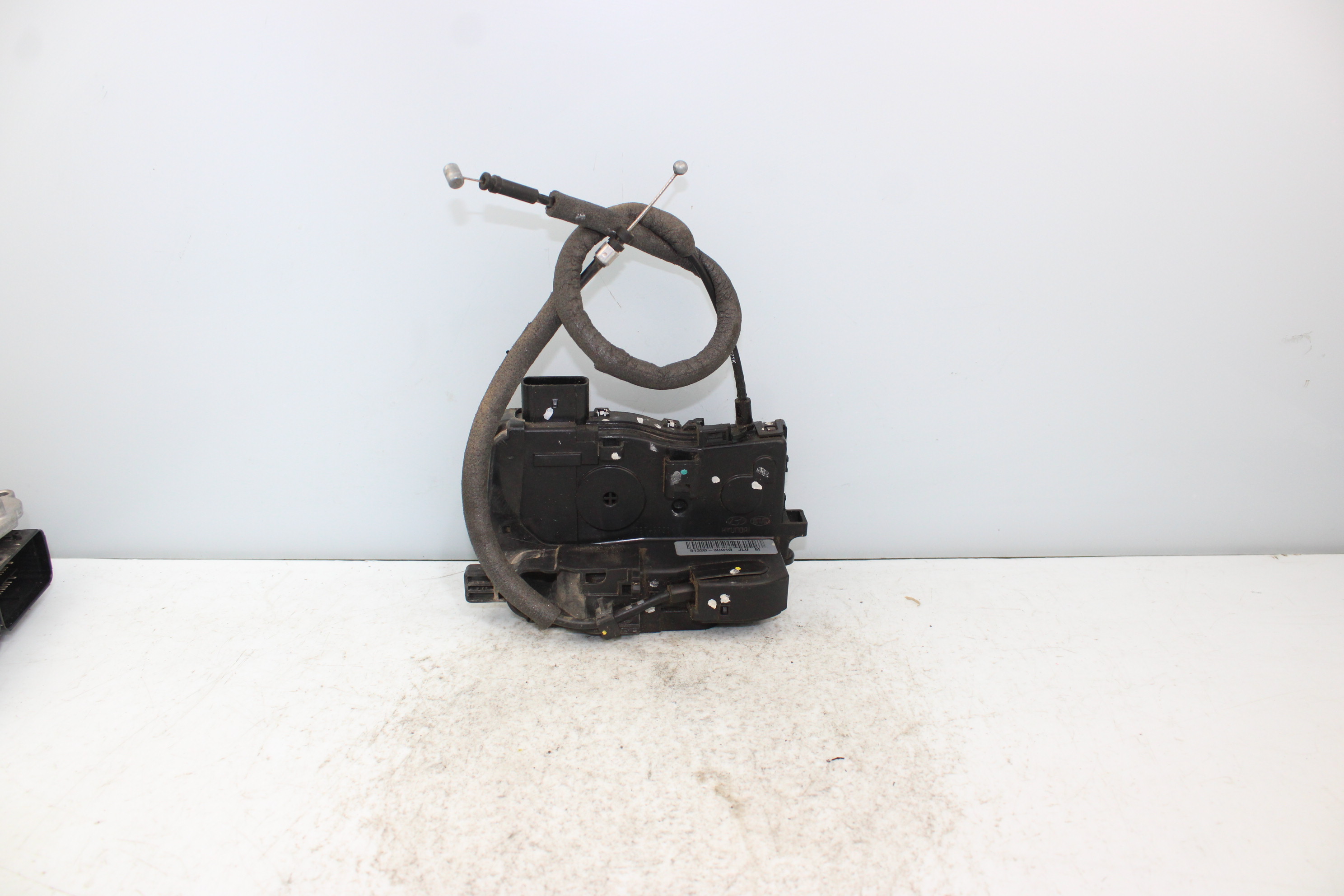 KIA Sportage 3 generation (2010-2015) Front Right Door Lock 813203U010 25618051