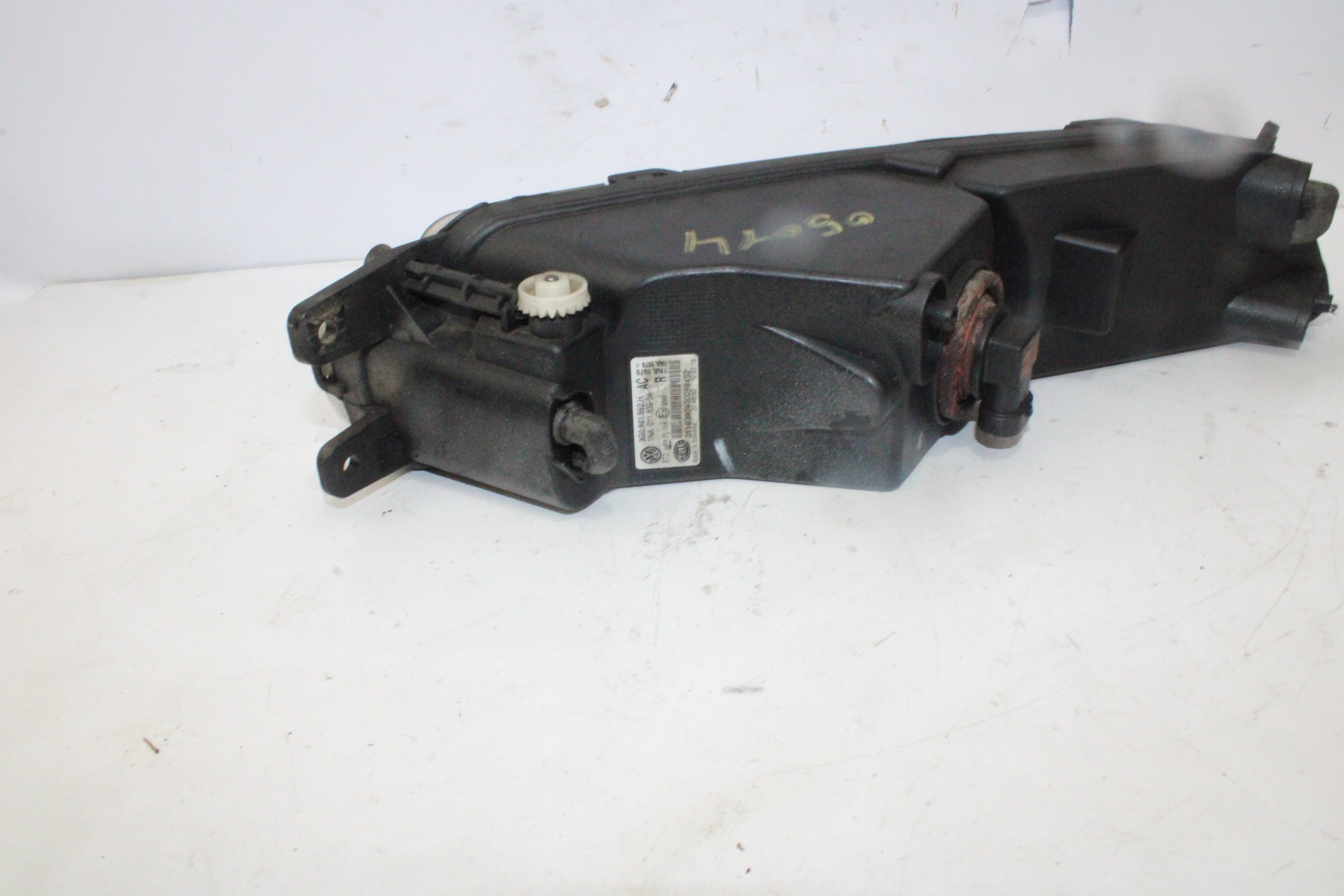 VOLKSWAGEN Passat B8 (2014-2023) Feu antibrouillard avant droit 3G0941662H 23718667