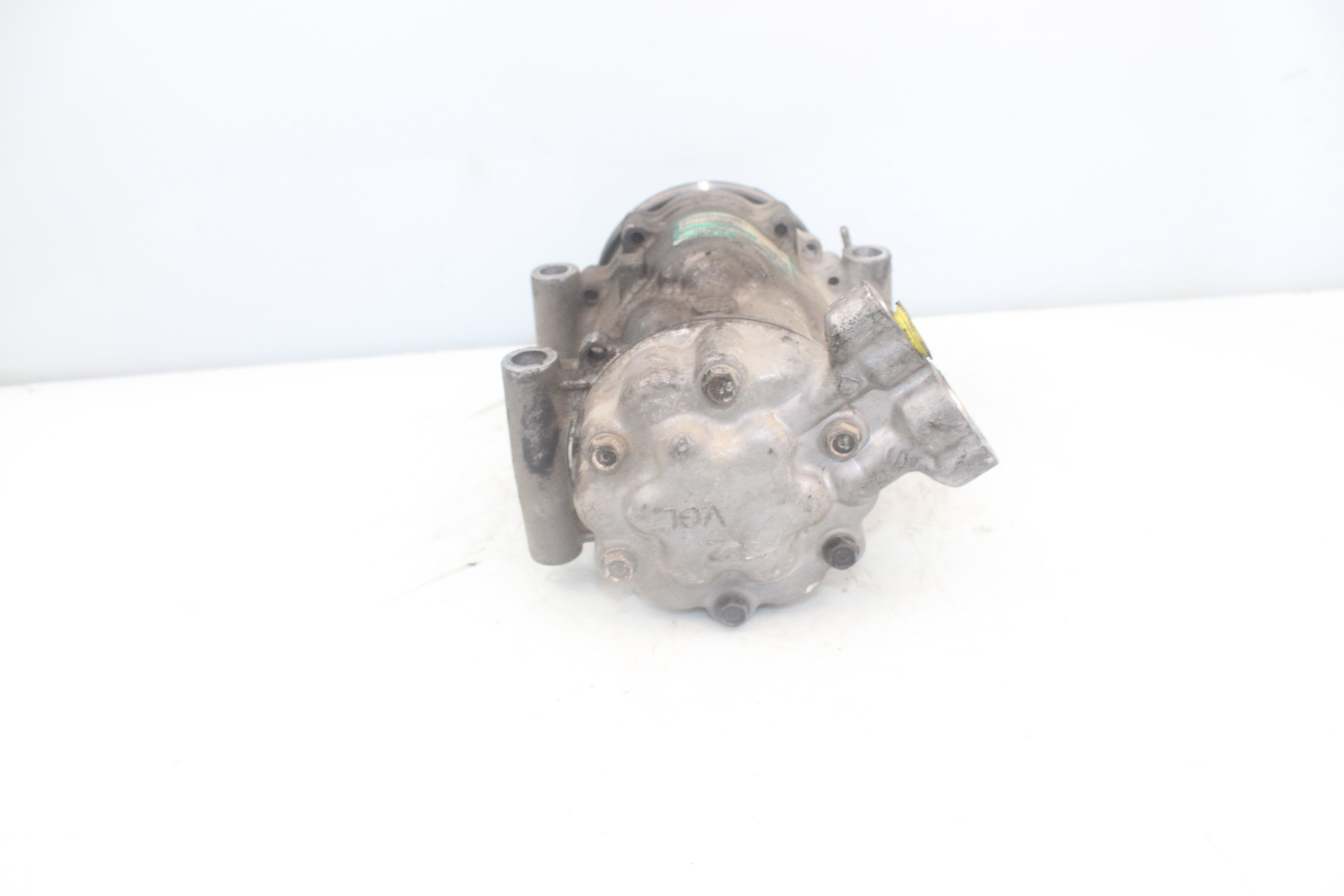 RENAULT Clio 3 generation (2005-2012) Помпа кондиціонера 8200037058 23886763