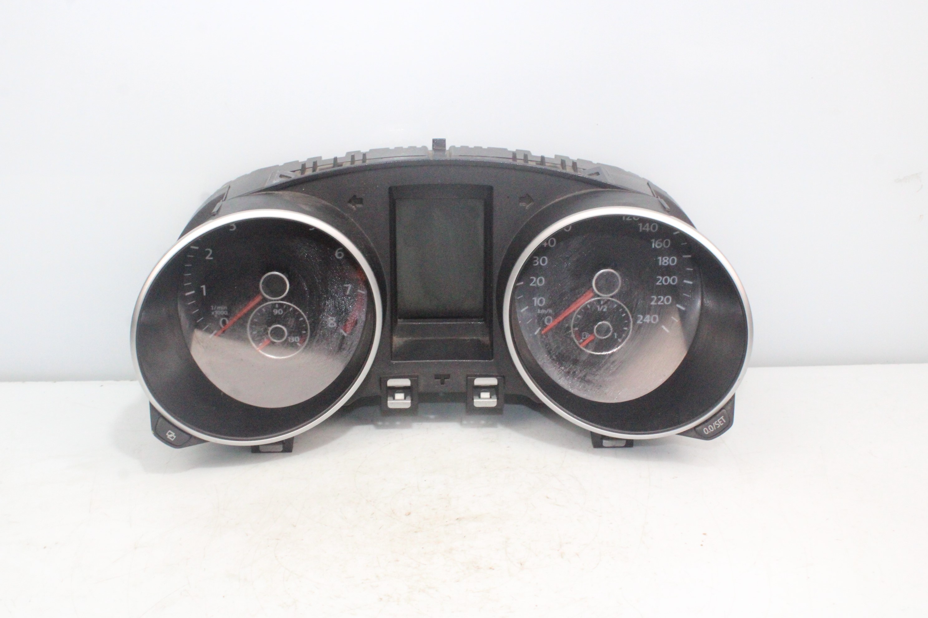 VOLKSWAGEN Golf 5 generation (2003-2009) Speedometer 5K0920870F 25177899