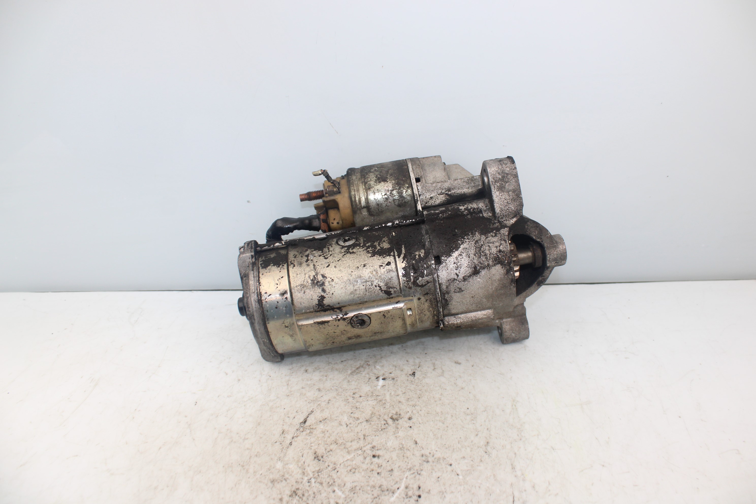 Motor arranque G9T742,G9T743 8200237594 de Renault Espace iv (jk0/1_) 2002-0 150 CV - pieza usada