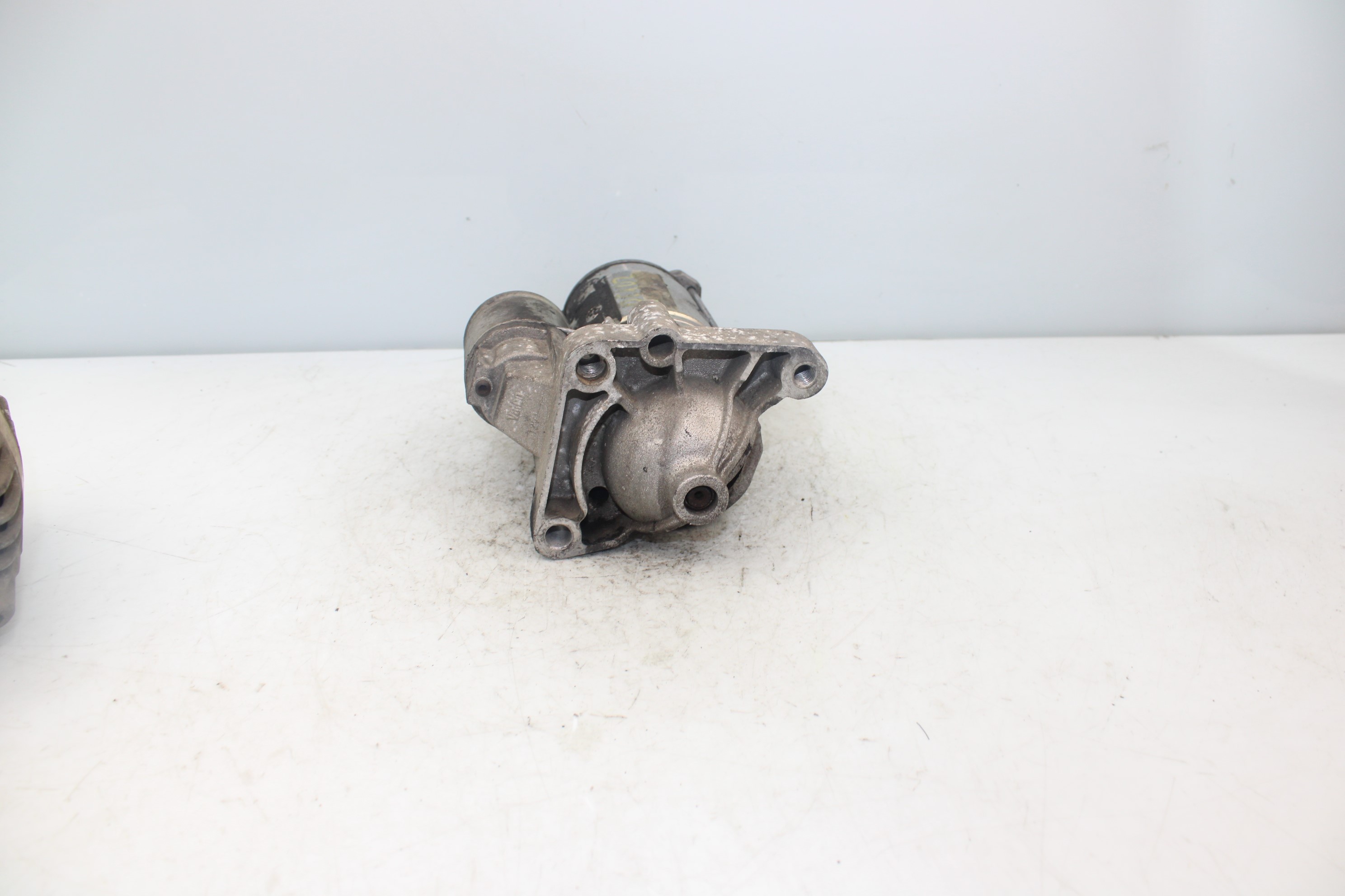 Motor arranque G9T742,G9T743 8200237594 de Renault Espace iv (jk0/1_) 2002-0 150 CV - pieza usada