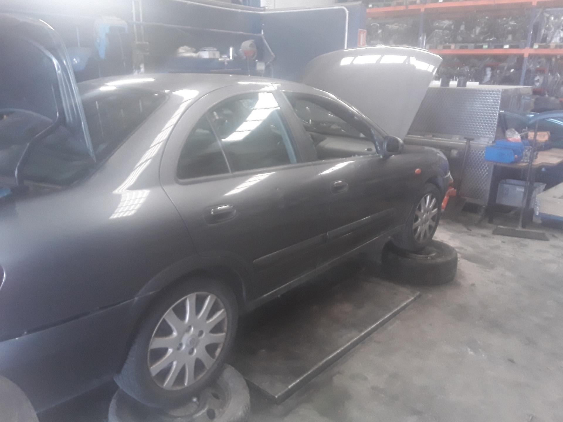 NISSAN Almera N16 (2000-2006) Помпа кондиціонера 92600BN311 24059334