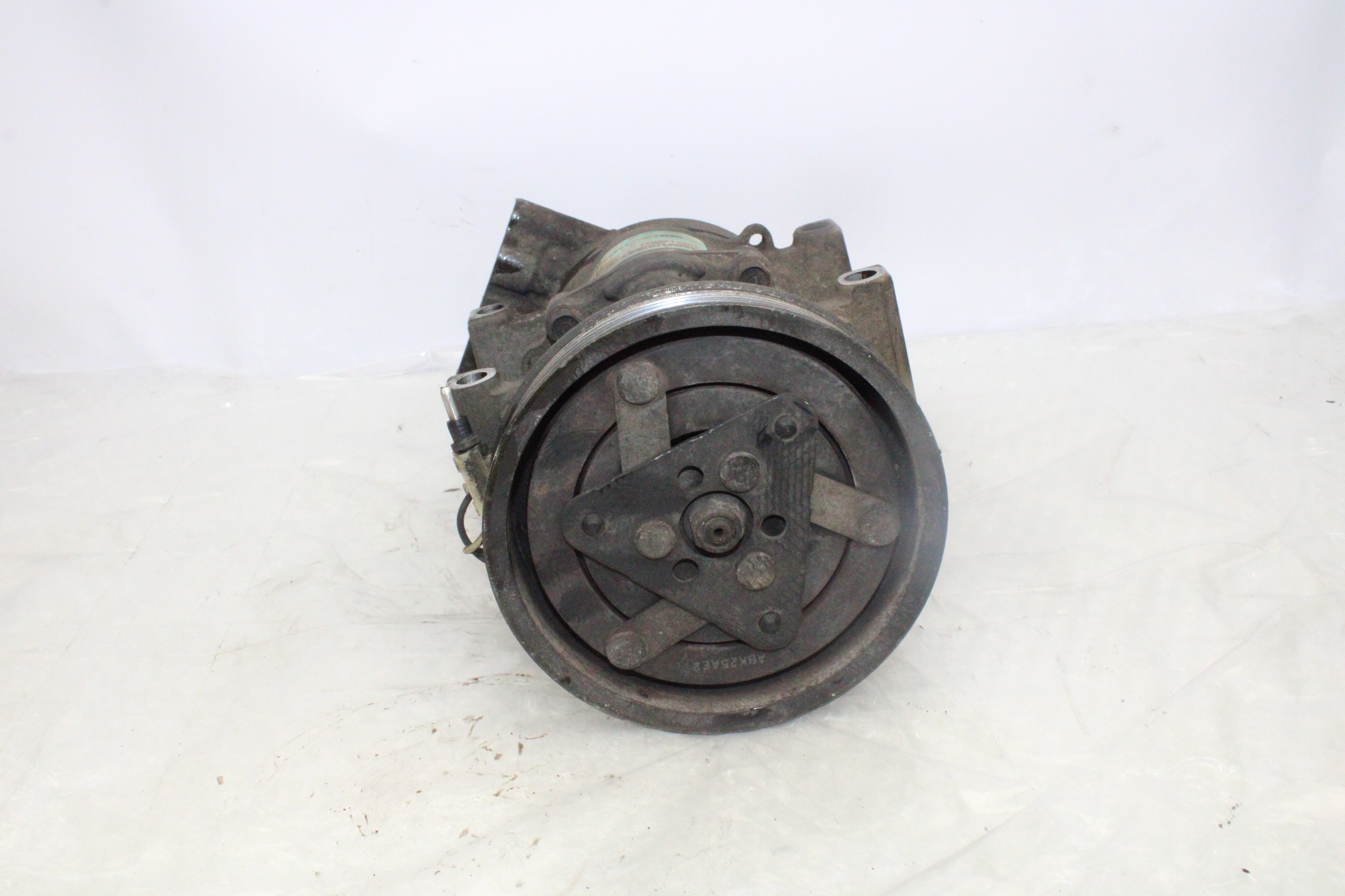 RENAULT Clio 3 generation (2005-2012) Pompe de climatisation 7700273801 26030530