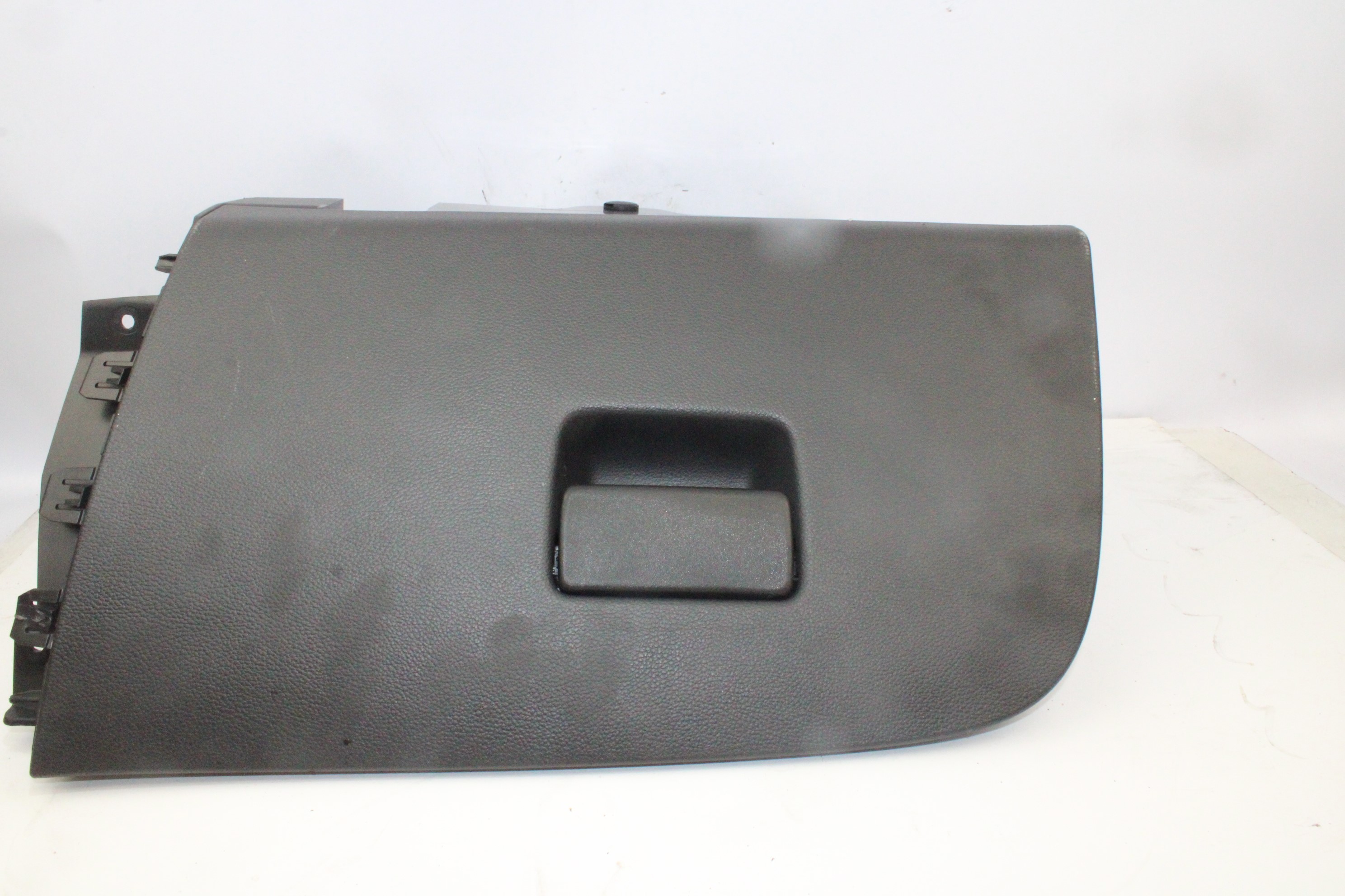 OPEL Astra K (2015-2021) Бардачок 39046539 26030558