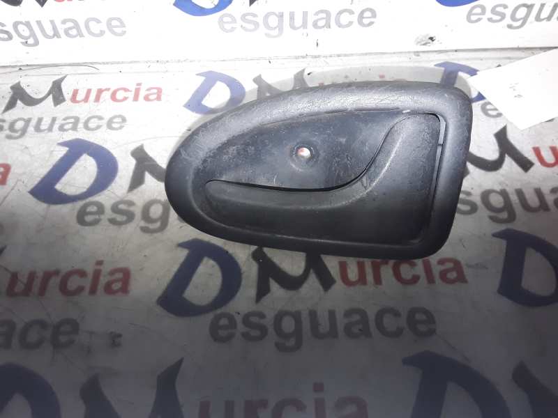 RENAULT Laguna 2 generation (2001-2007) Kitos salono dalys 8200028995 18881481