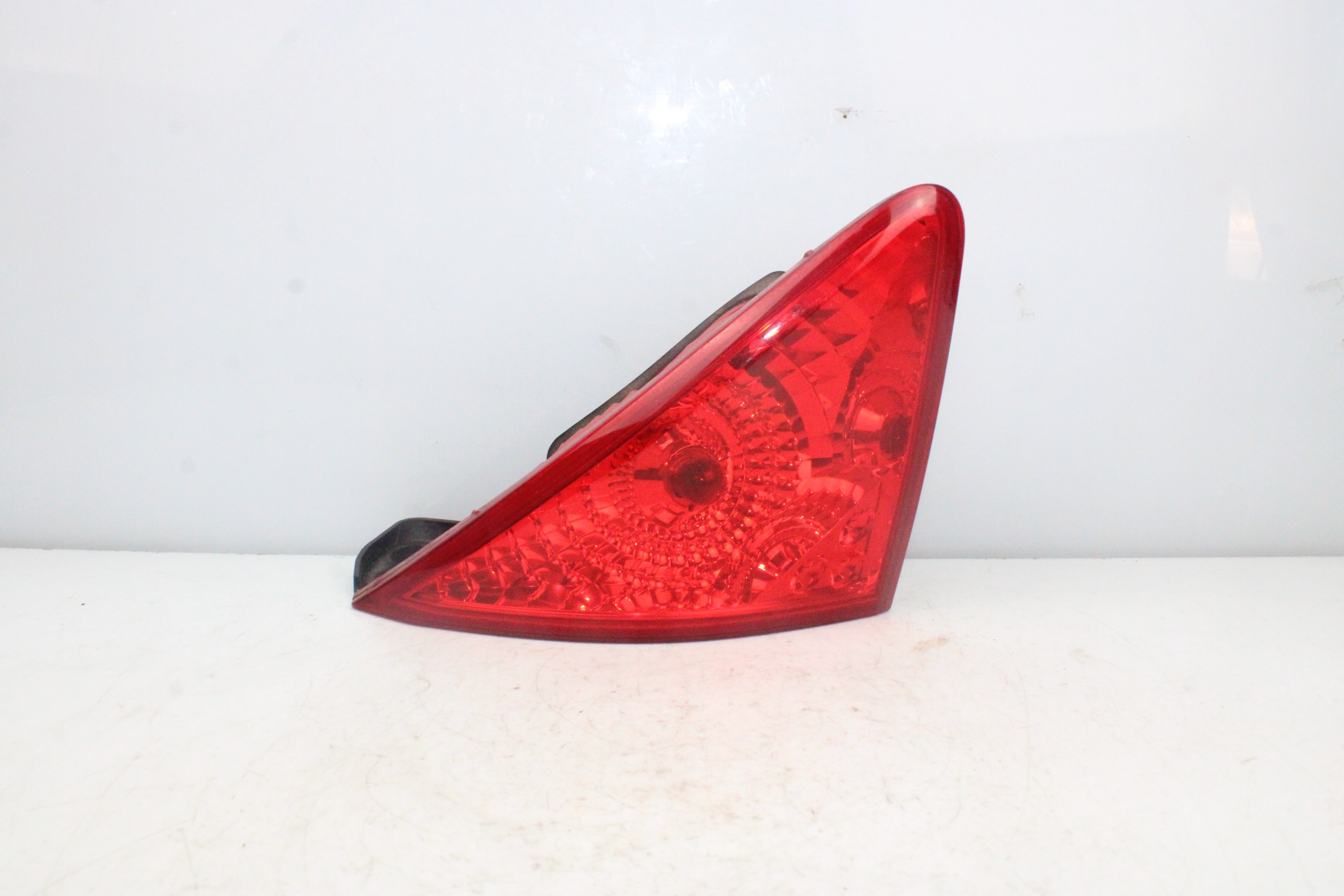 PEUGEOT 3008 1 generation (2010-2016) Rear Left Taillight 9683461080 23777969