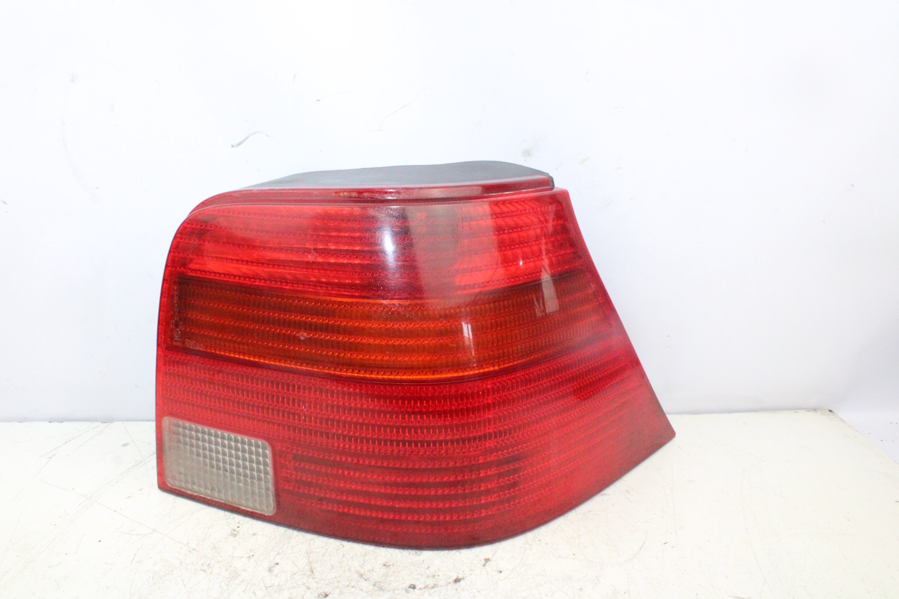 VOLKSWAGEN Bora 1 generation (1998-2005) Rear Right Taillight Lamp 1J6945096Q 21074960