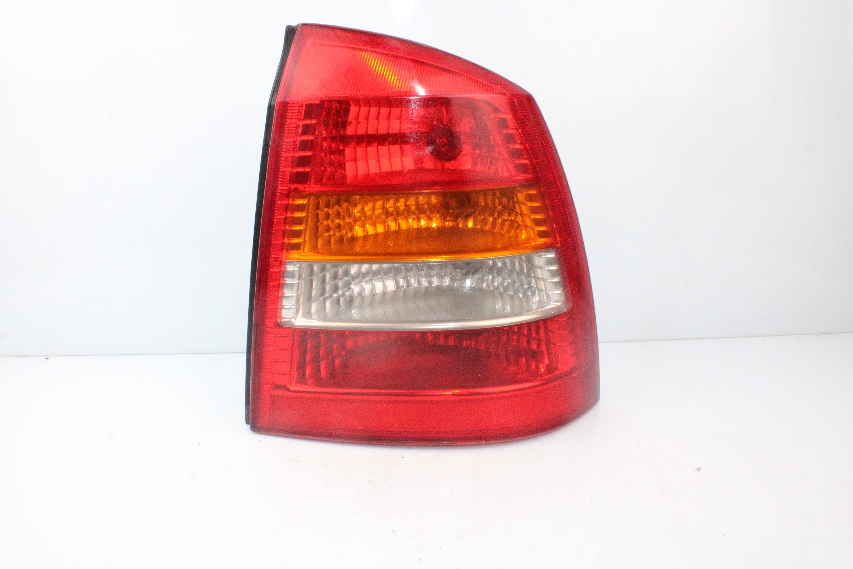 OPEL Astra H (2004-2014) Rear Right Taillight Lamp 62225 25248397