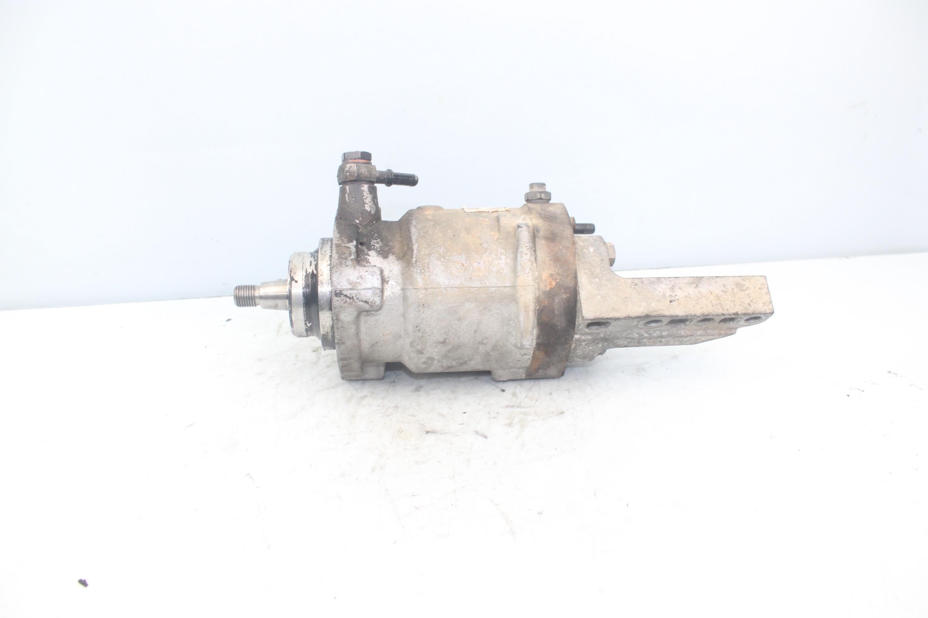 SSANGYONG Rexton Y200 (2001-2007) High Pressure Fuel Pump 9303104B 25181945