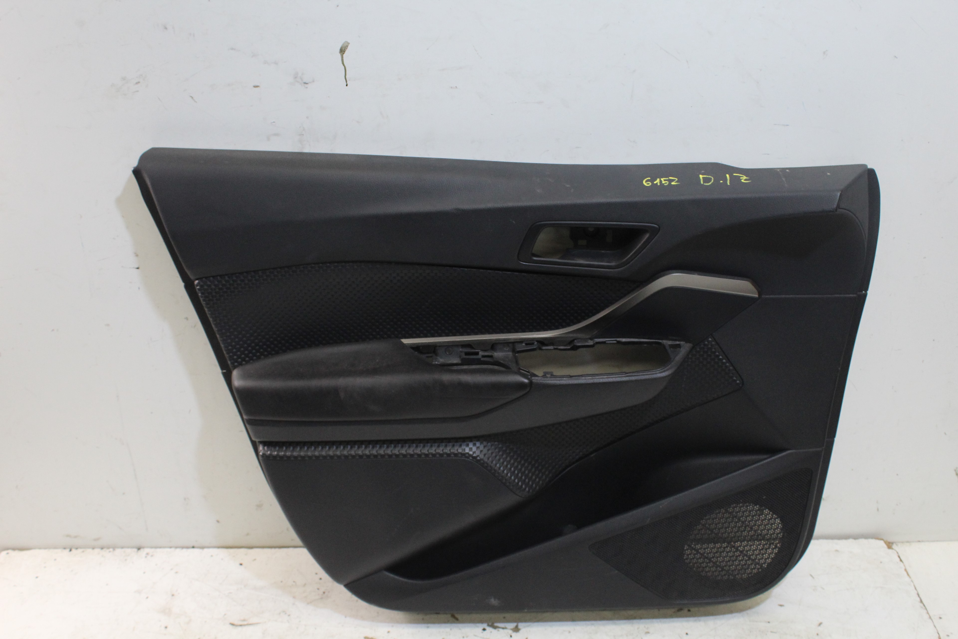 TOYOTA C-HR 1 generation (2016-2023) Front Left Door Panel 67782X1B25 23886810