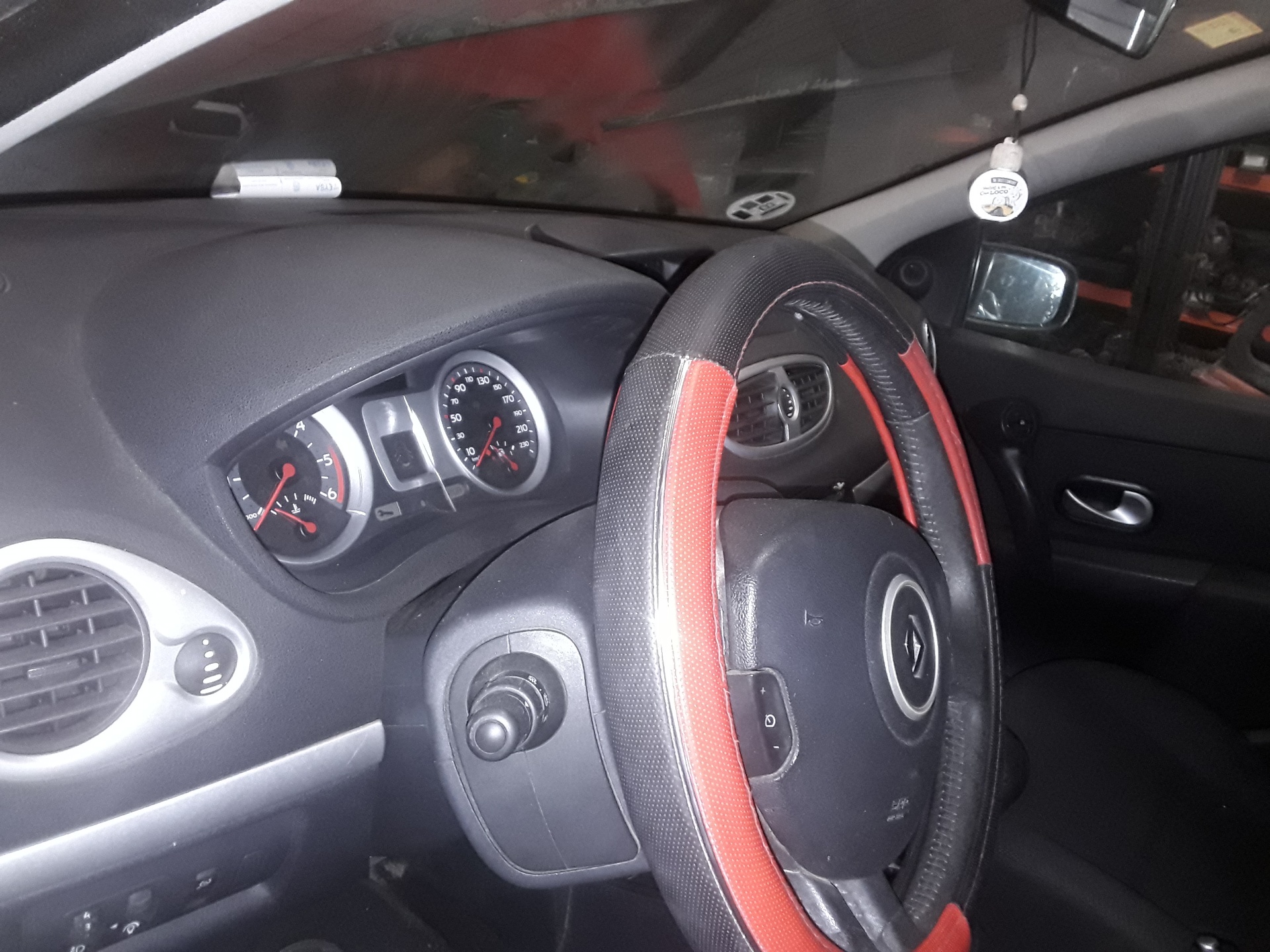 RENAULT Clio 3 generation (2005-2012) Front Left Driveshaft 8200499585 23790040