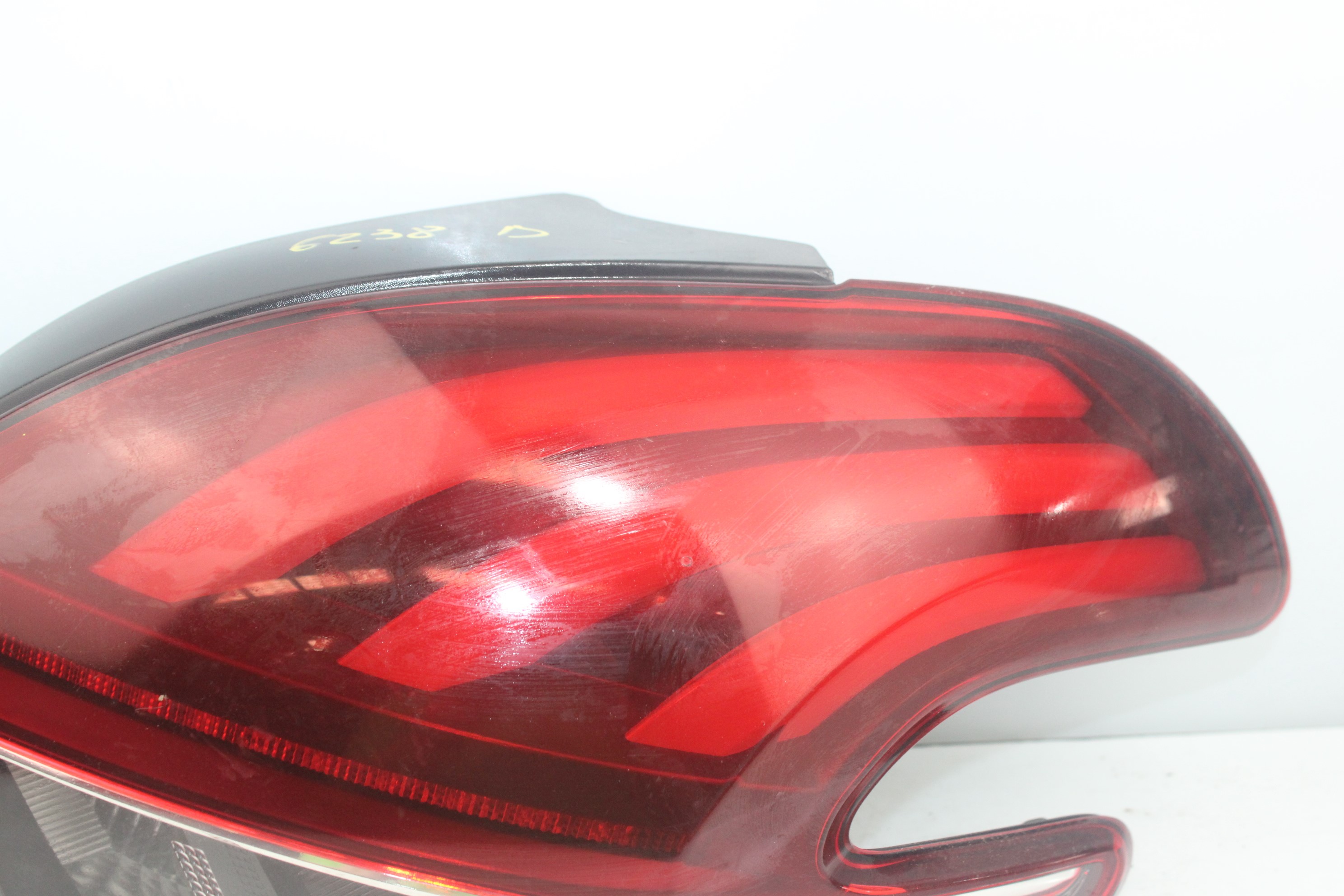 PEUGEOT 208 Peugeot 208 (2012-2015) Rear Right Taillight Lamp 98104305800 24064583