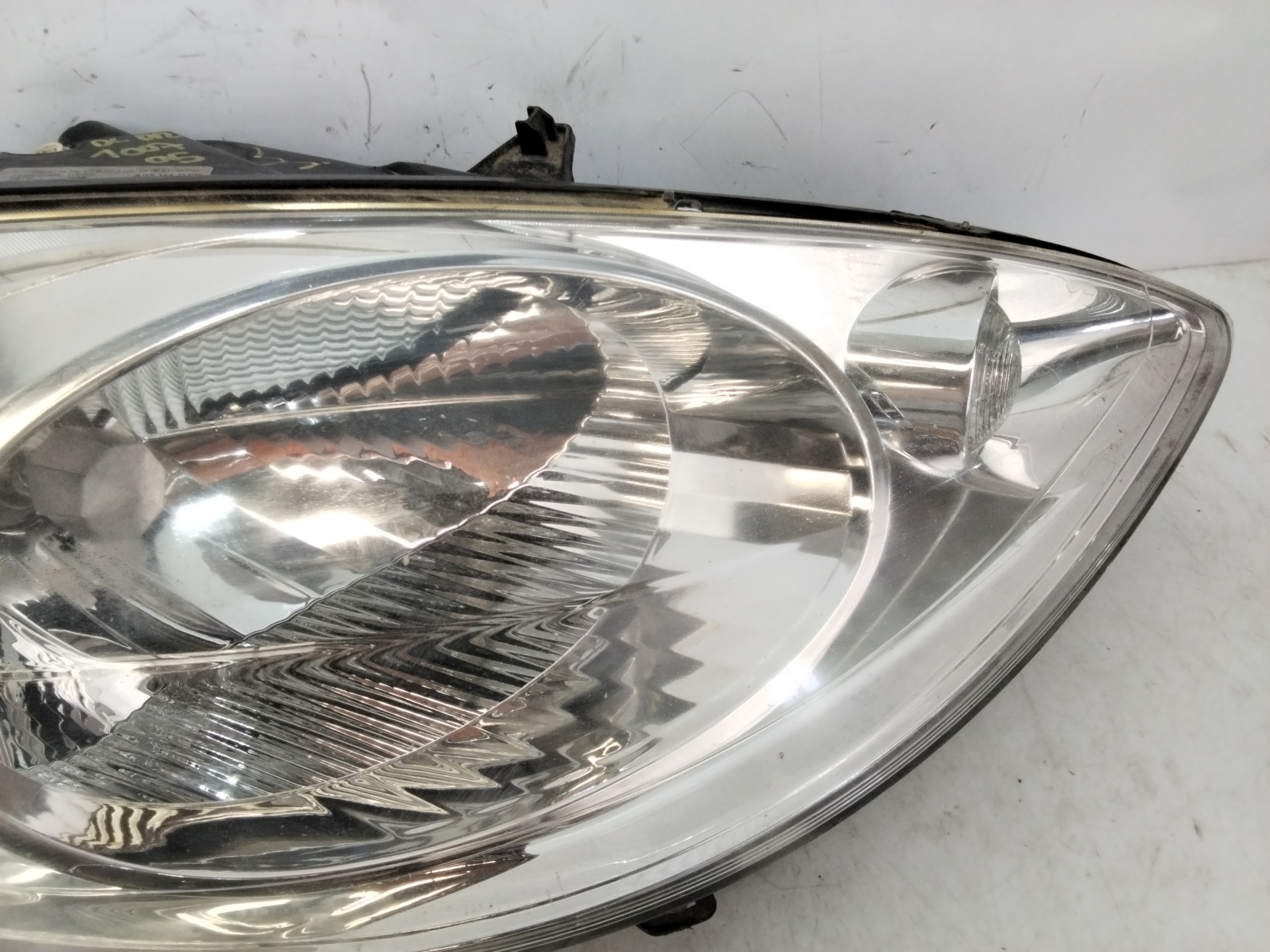 Faro derecho 9644997180 de Peugeot 1007 2005-2008 - pieza usada