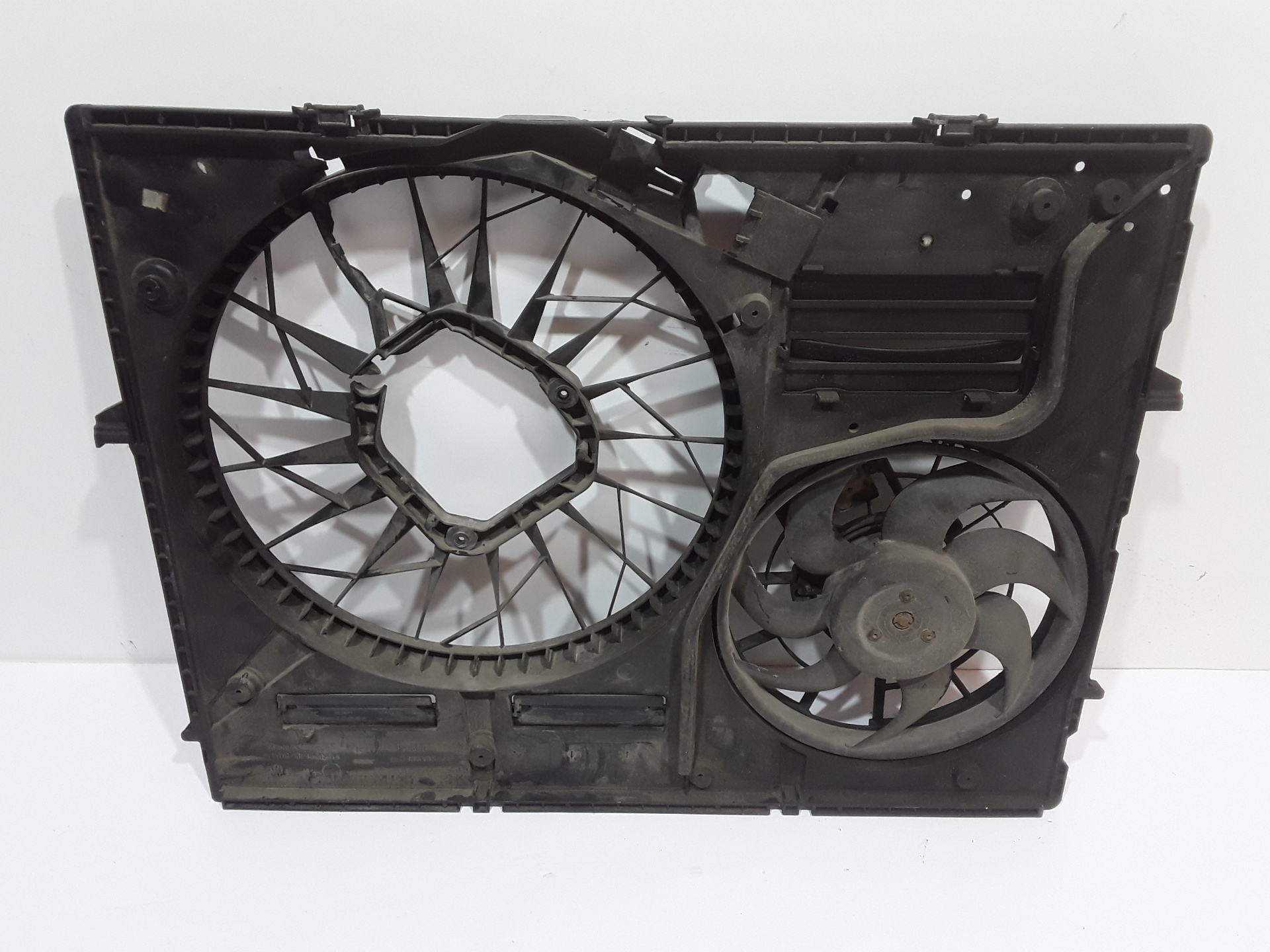 VOLKSWAGEN Touareg 1 generation (2002-2010) Diffuser Fan 1137328172 19333138