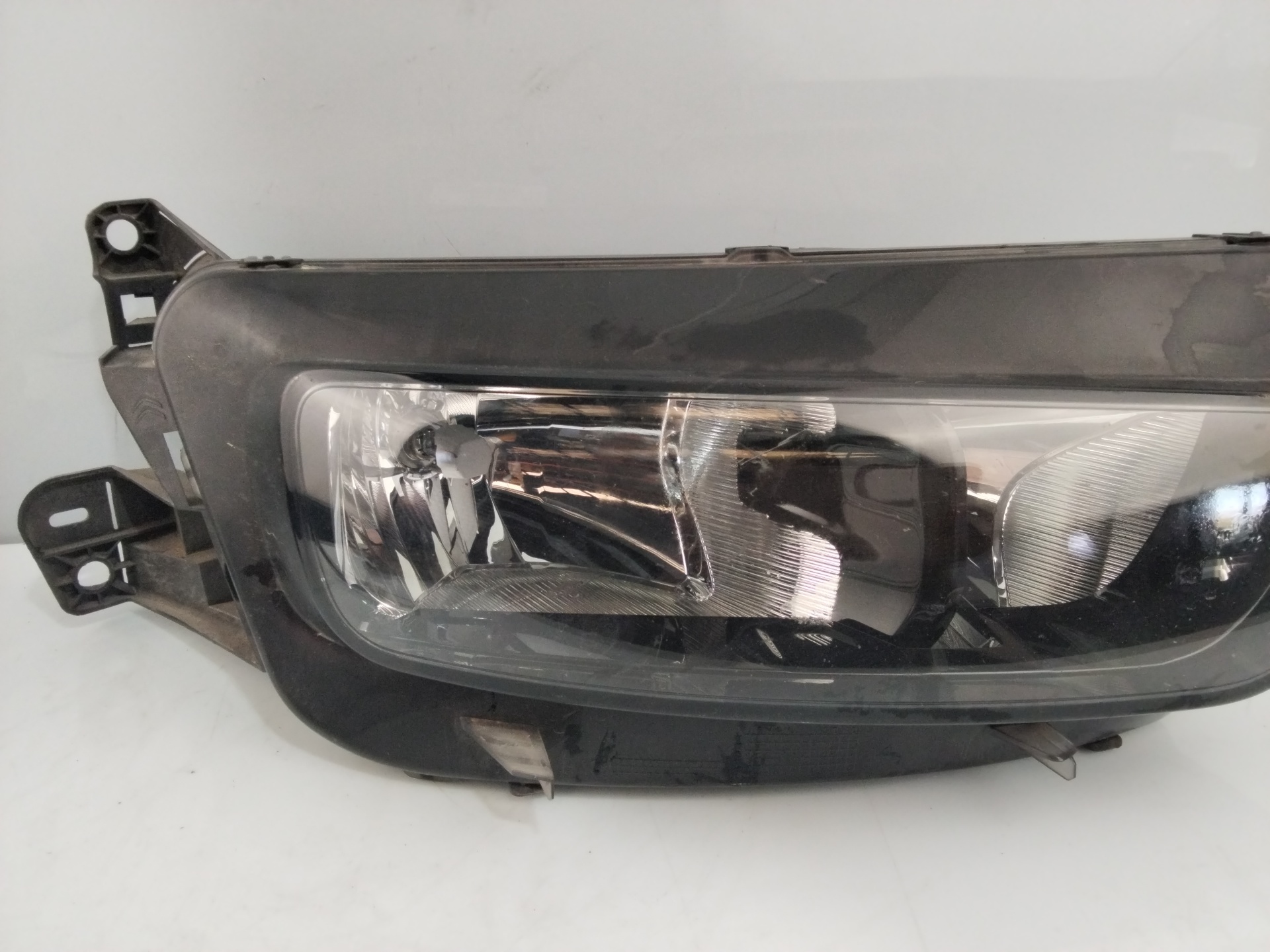 CITROËN C4 Picasso 2 generation (2013-2018) Front Right Headlight 9675974880 25753199