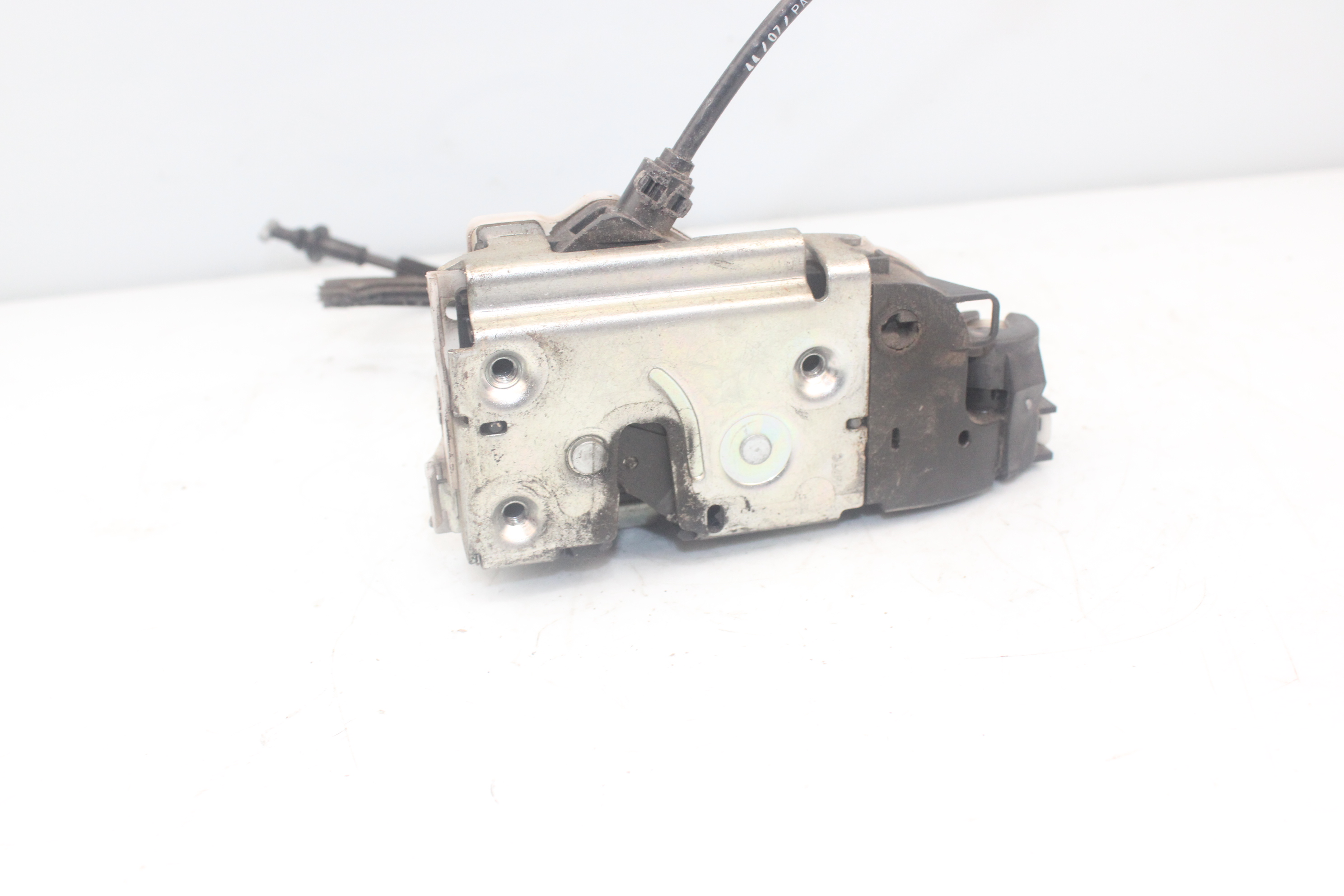 Fecho da porta frente esquerda 8HXDV4TD,8HZ,8HX 46982980 de Citroen C3 ii (sc_) 2009-2016 68 CV - pieza usada