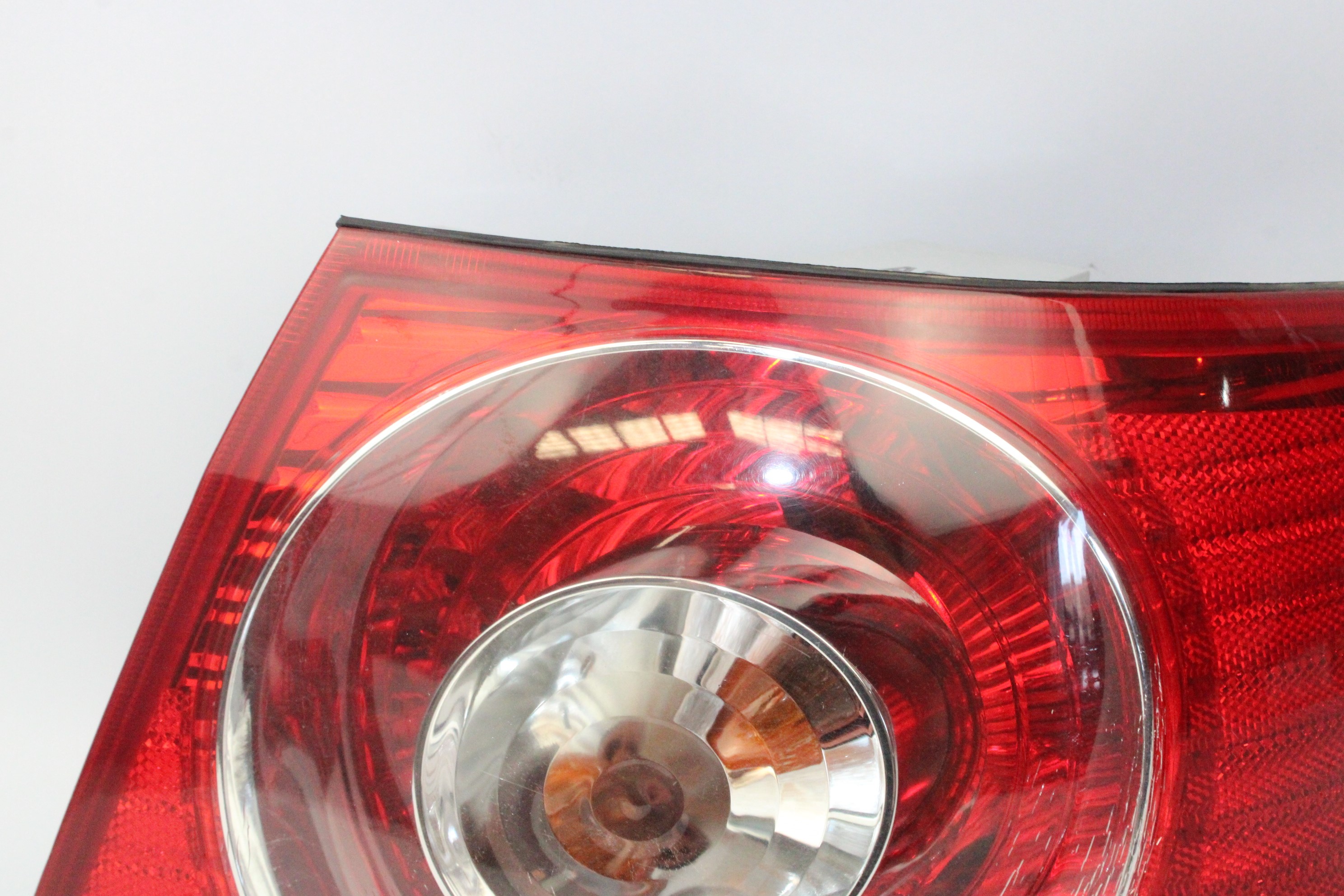 CHEVROLET Epica 1 generation (2006-2012) Rear Right Taillight Lamp 25167095