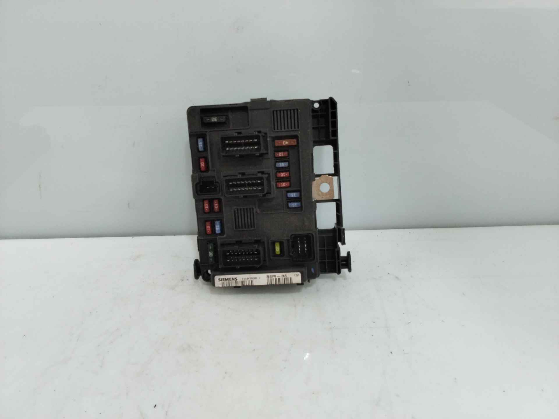 Boîtier fusibles RHYDW10TD,RHY 964349888000 de Citroen Xsara 2002-2005