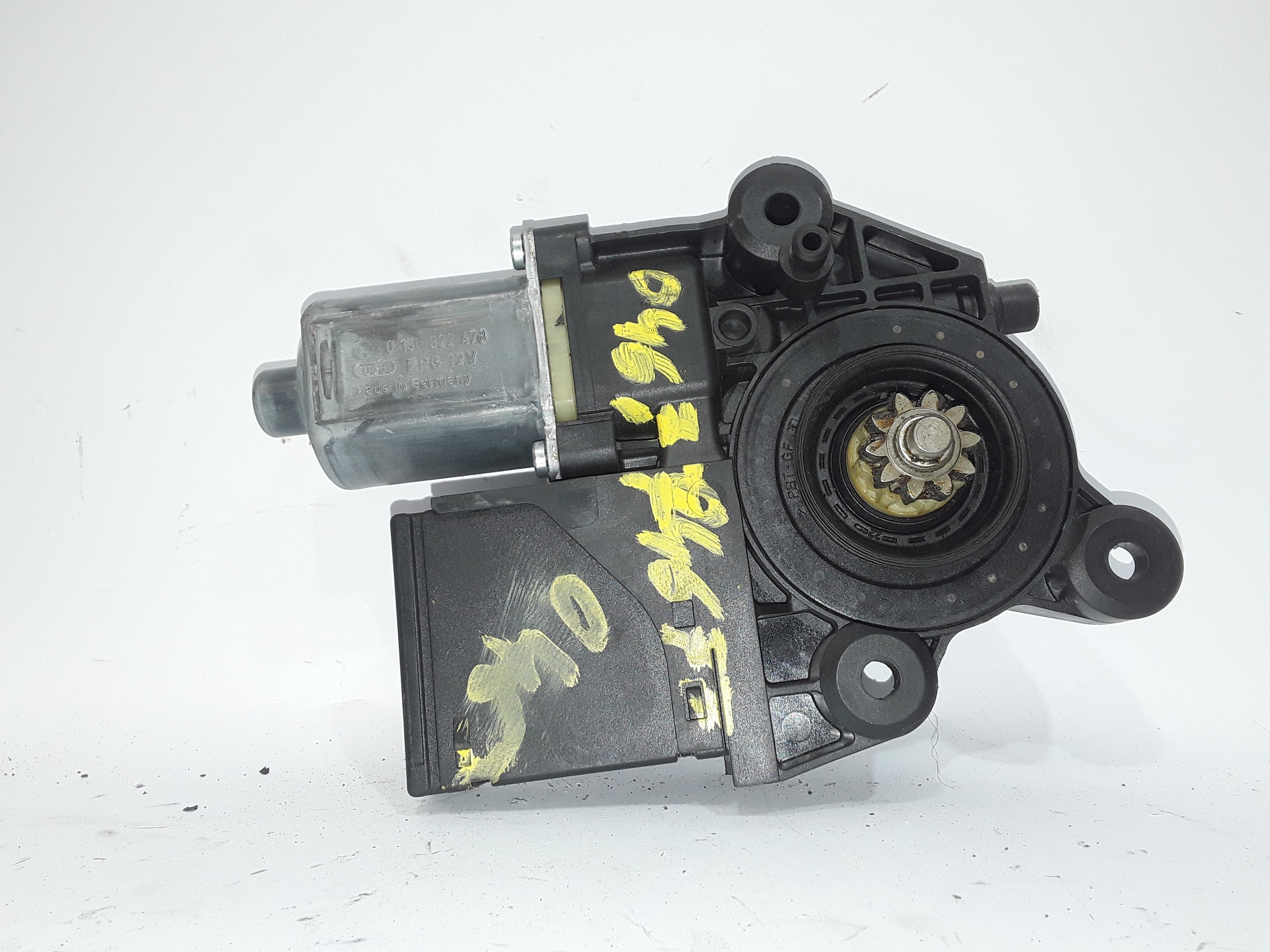 RENAULT Megane 3 generation (2008-2020) Front Right Door Window Control Motor 807301396R 19301742