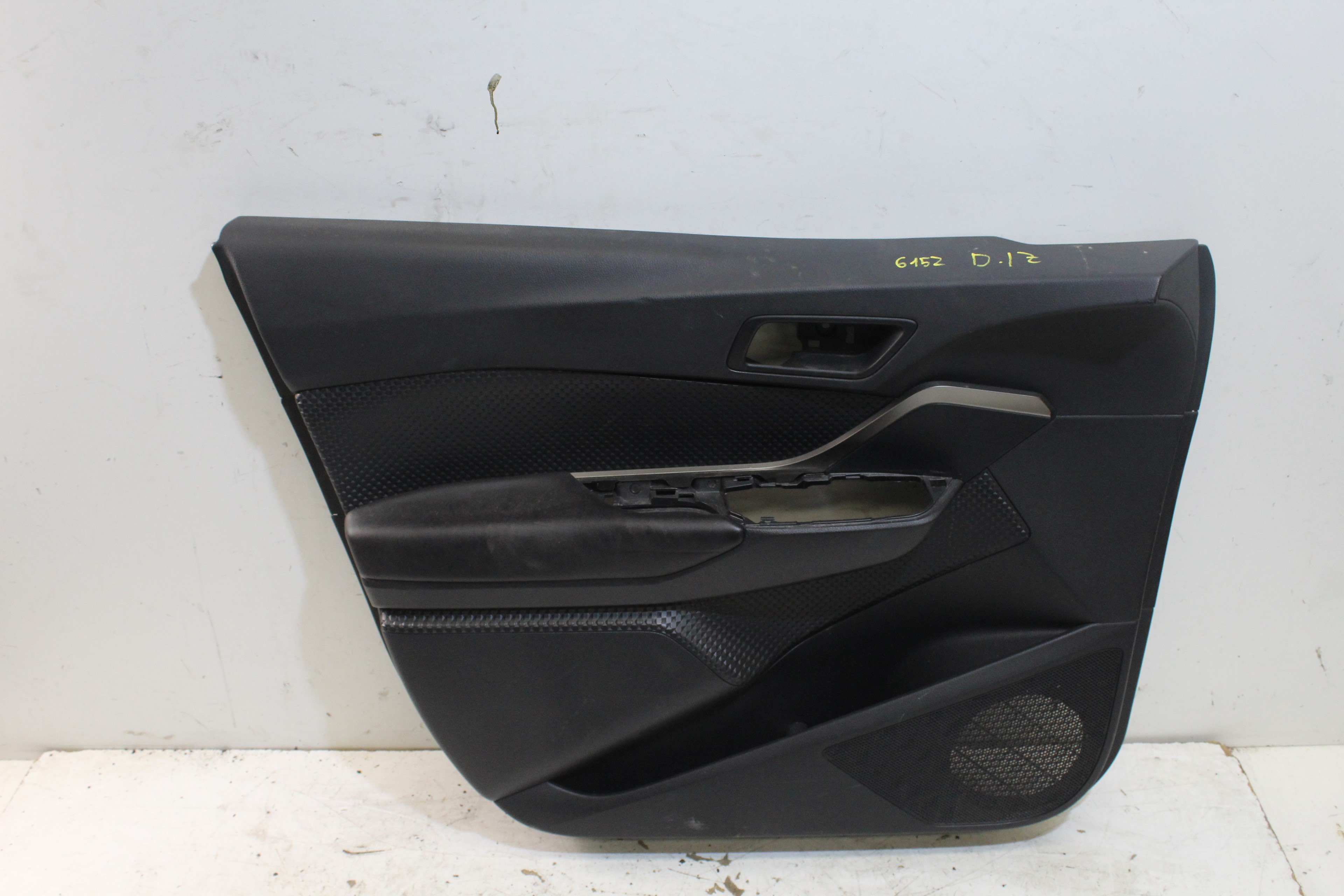 TOYOTA C-HR 1 generation (2016-2023) Front Left Door Panel 67782X1B25 23886810