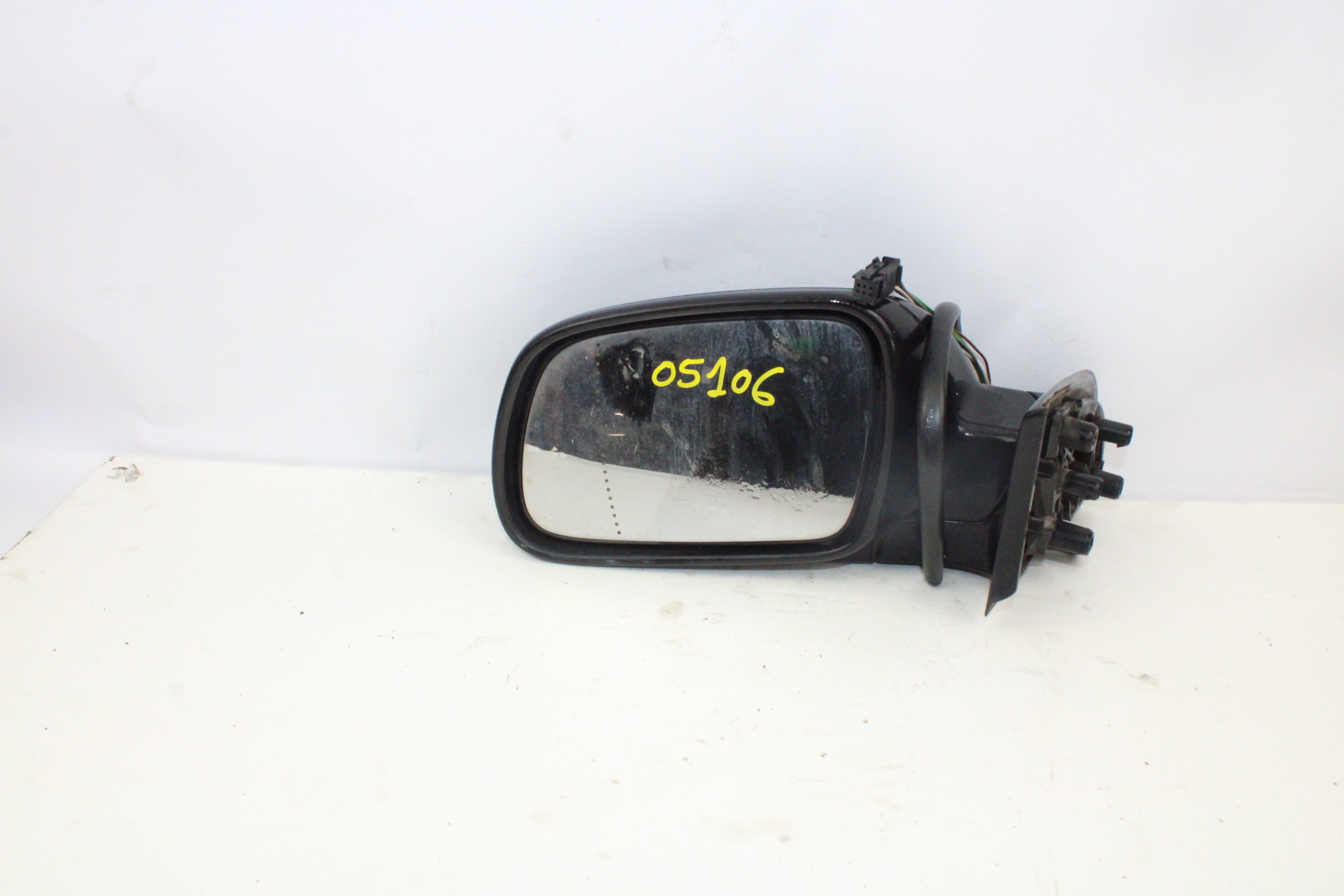 PEUGEOT 307 1 generation (2001-2008) Left Side Wing Mirror 96347726XT 25371559