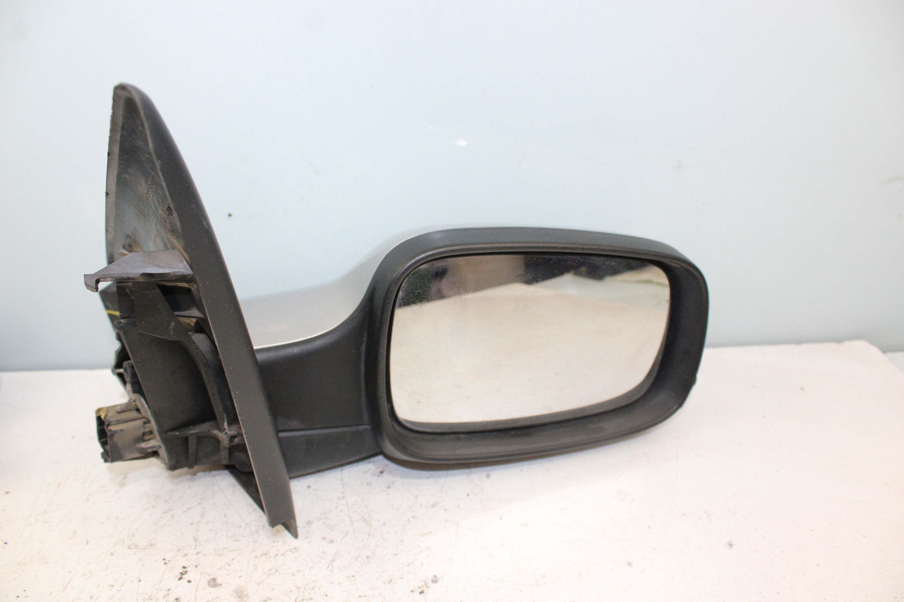 RENAULT Left Side Wing Mirror E9011105 25371480