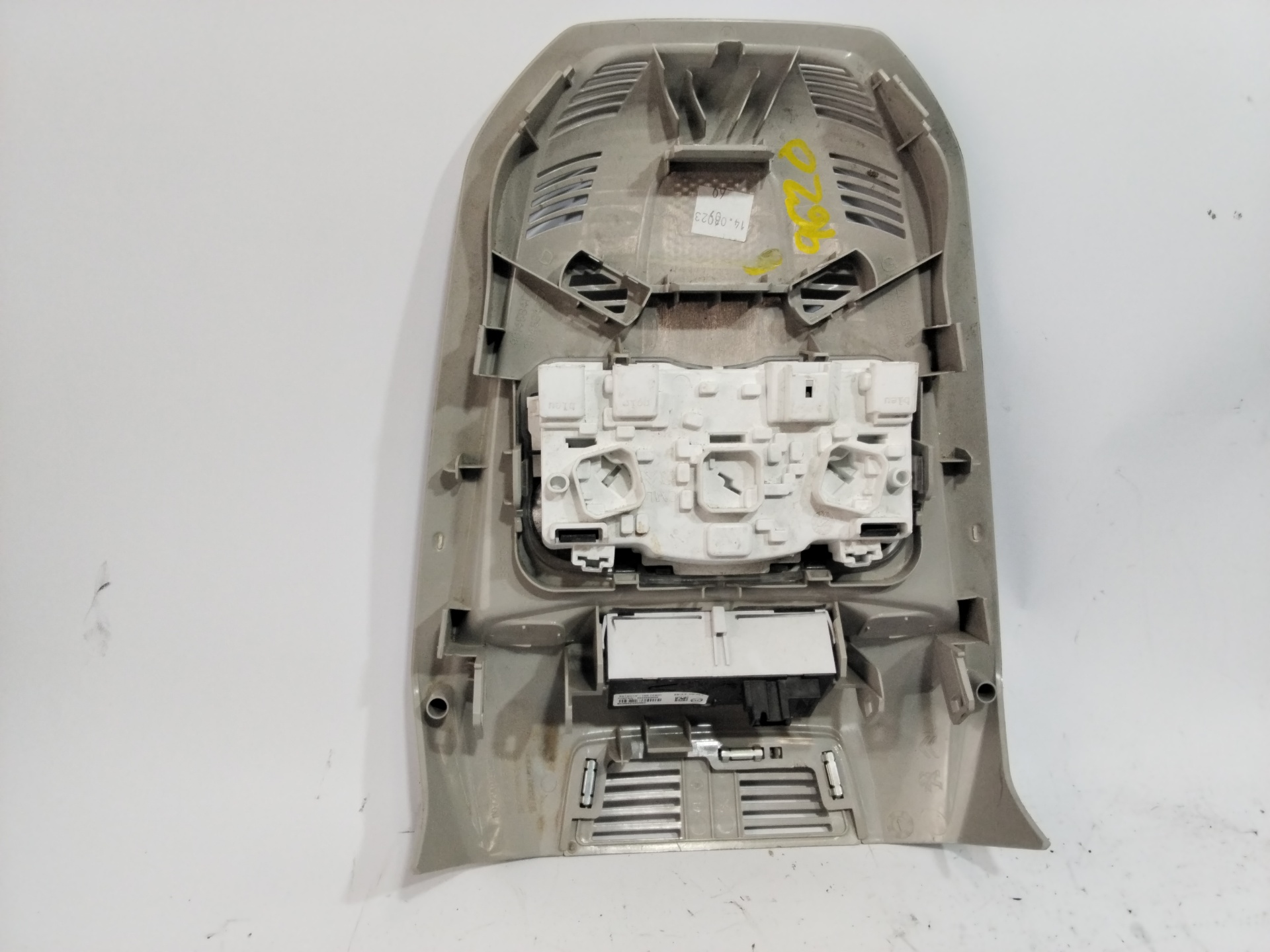 Lumière habitacle HN05 9814583977 de Citroen C5 aircross (ac_, aj_, ar_, a4_) 2018-2020 con 72797 km - pieza usada