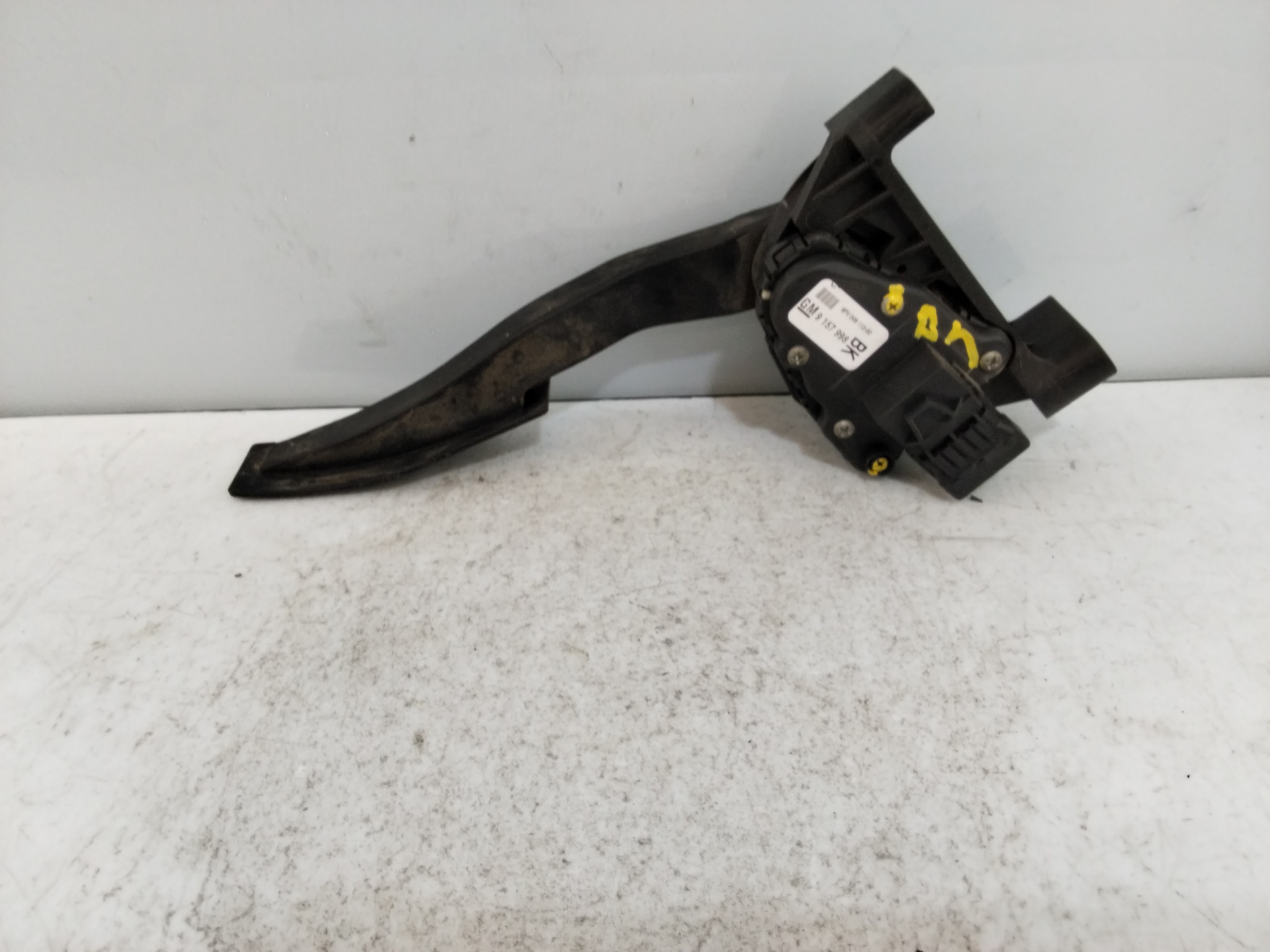 VAUXHALL A8 D3/4E (2002-2010) Throttle Pedal 9157998 25570847