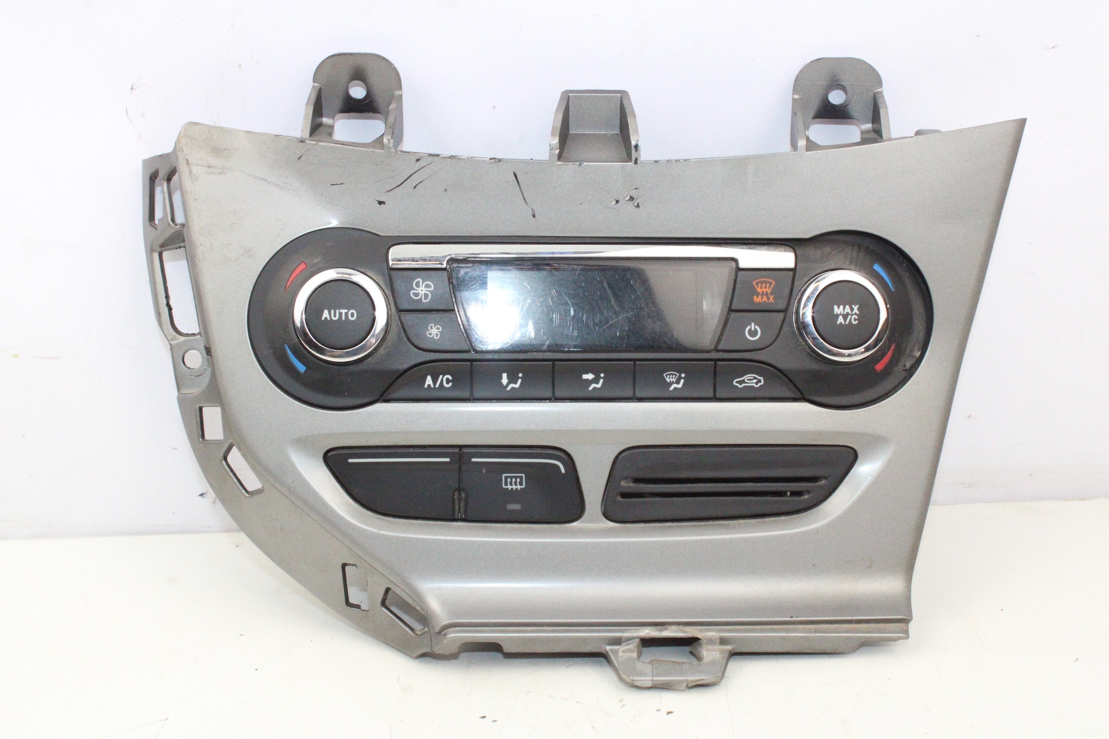 FORD Focus 3 generation (2011-2020) Climate  Control Unit BM5T18C612CJ 19366687