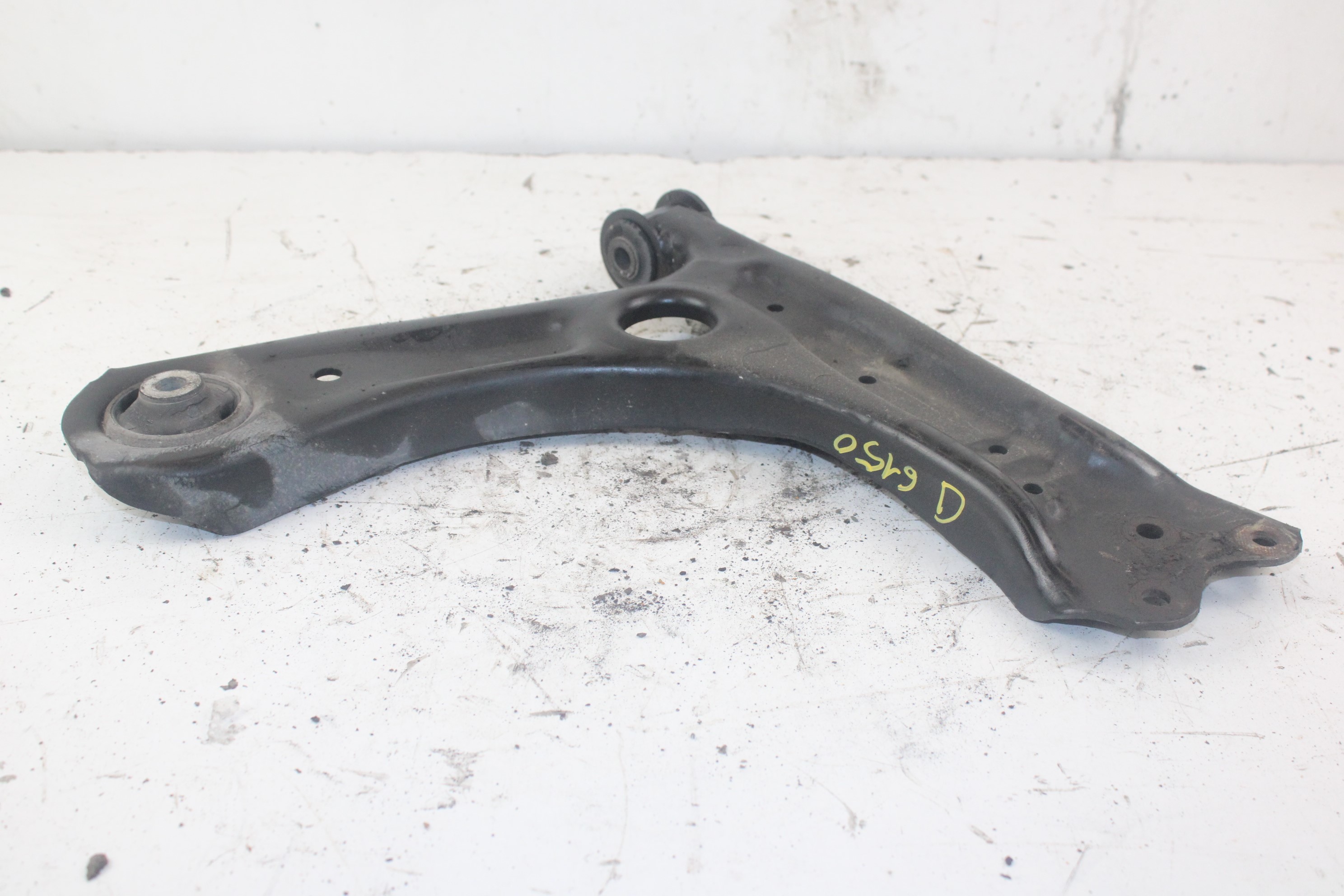 AUDI A1 8X (2010-2020) Front Right Arm MOTIENEREFERENCIA 25187175