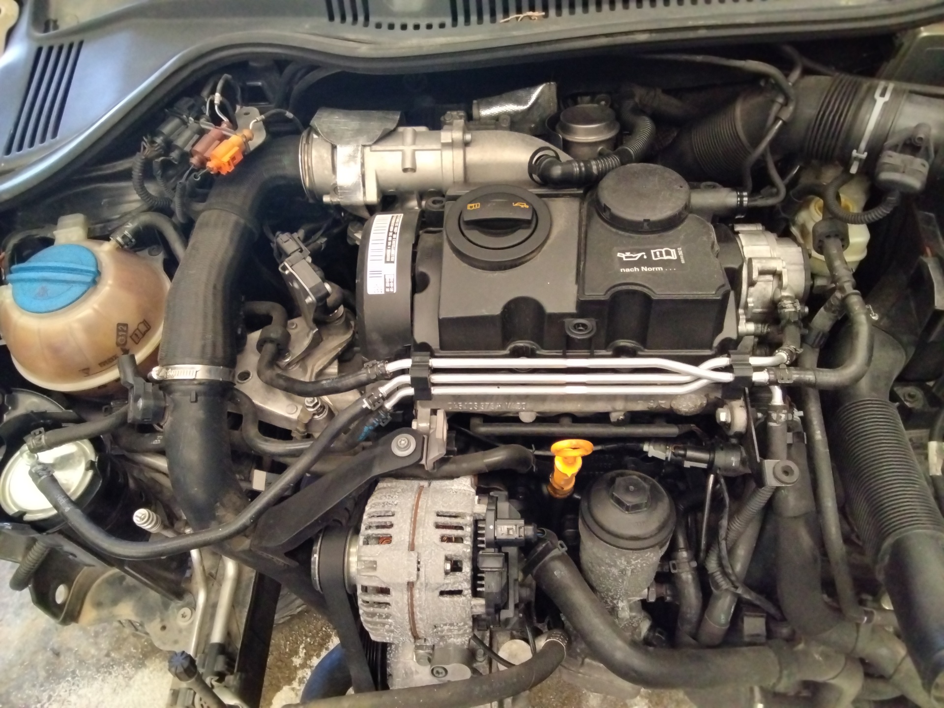 SEAT Ibiza 4 generation (2008-2017) Air Condition Pump 6Q0820808G 25367847