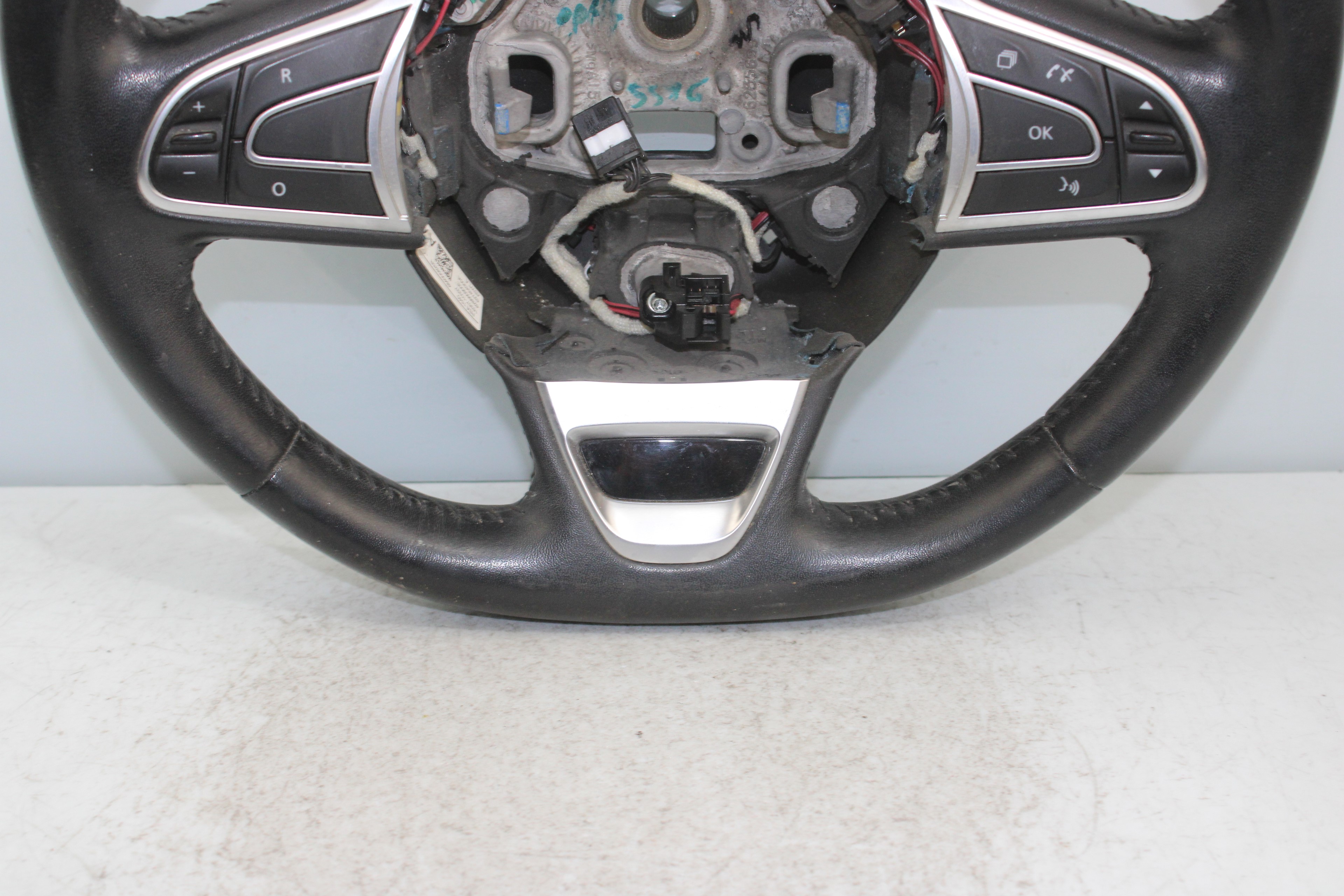 RENAULT Megane 3 generation (2008-2020) Steering Wheel 628660900E 25364659