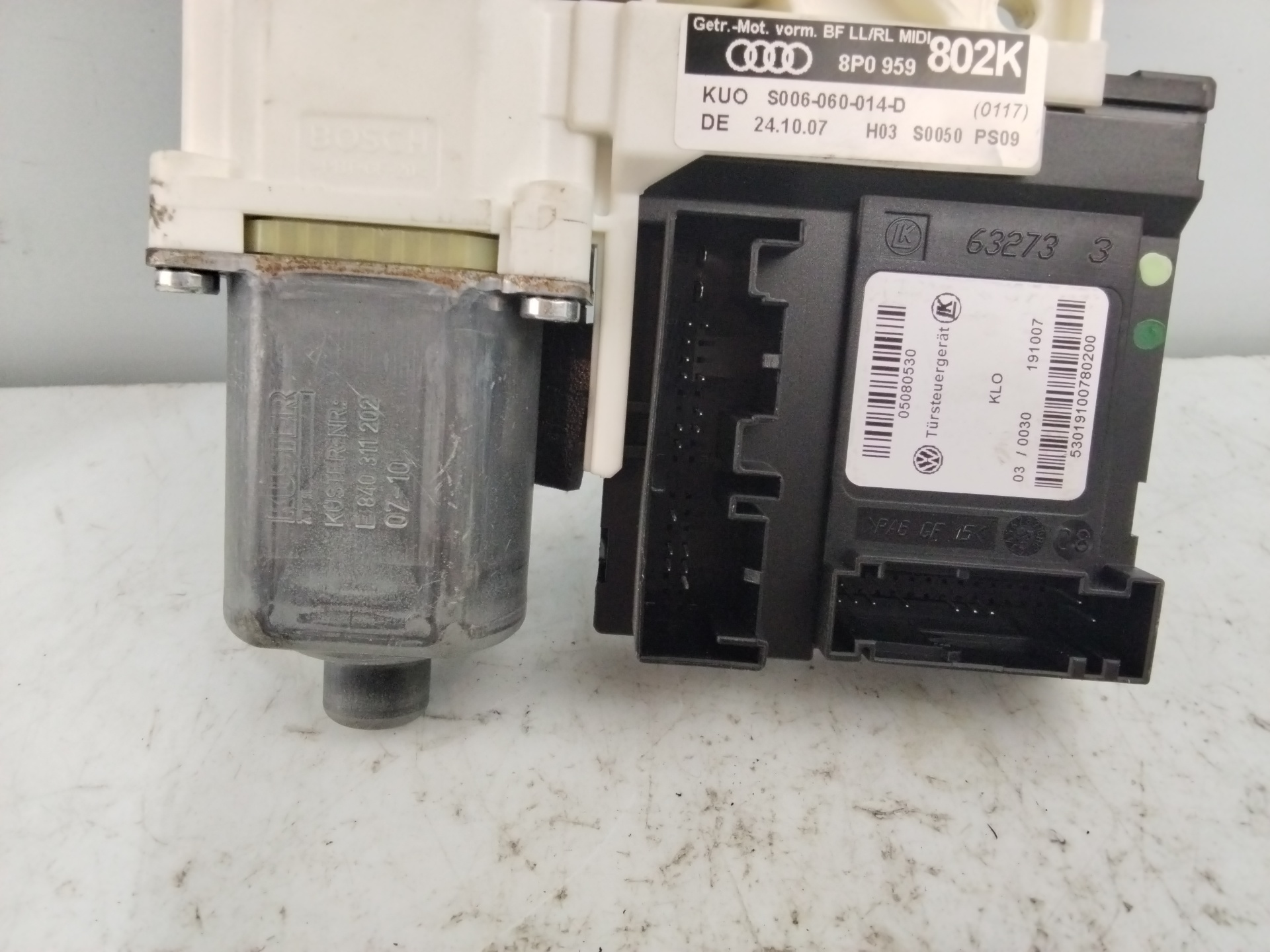 AUDI A3 8P (2003-2013) Motor de control geam ușă dreapta față 8P0959802K 25753276