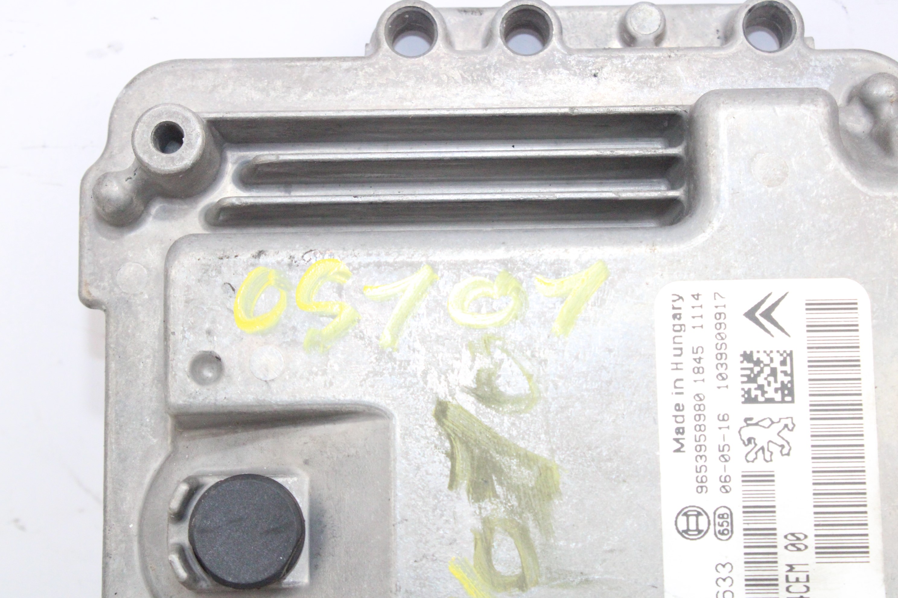 PEUGEOT 407 1 generation (2004-2010) Engine Control Unit ECU 9658945280 25163231