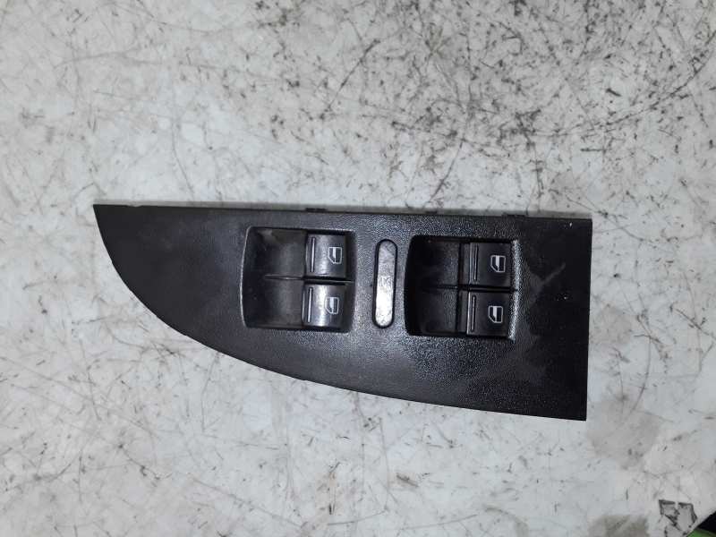 SEAT Leon 2 generation (2005-2012) Front Left Door Interior Handle Frame 1P1867171A 19168543