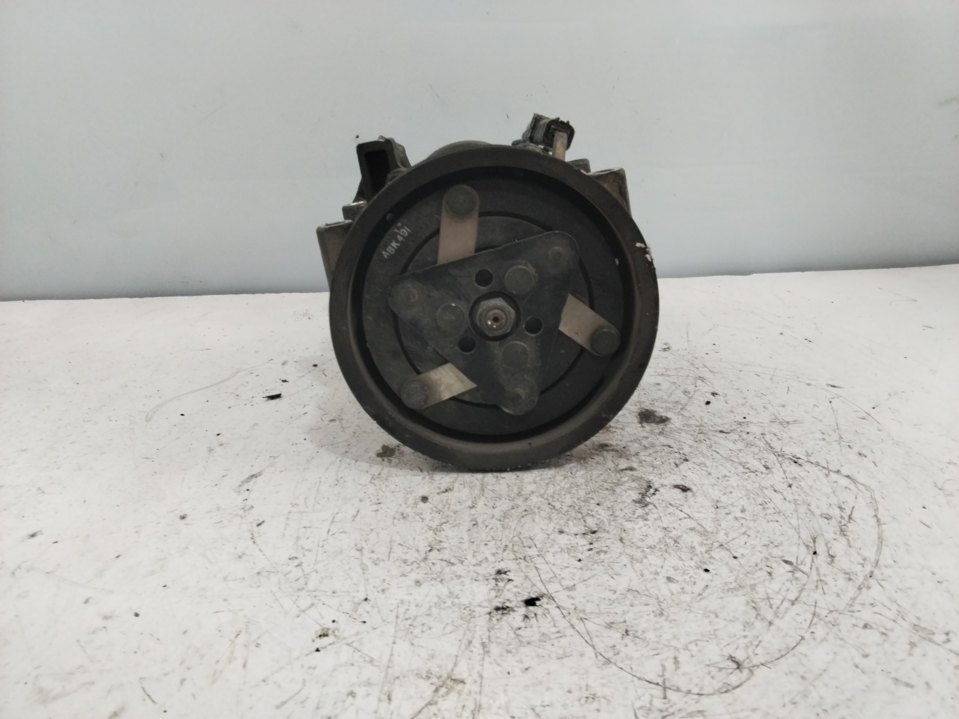 AUDI A8 D2/4D (1994-2002) Air Condition Pump 820035787 25399372