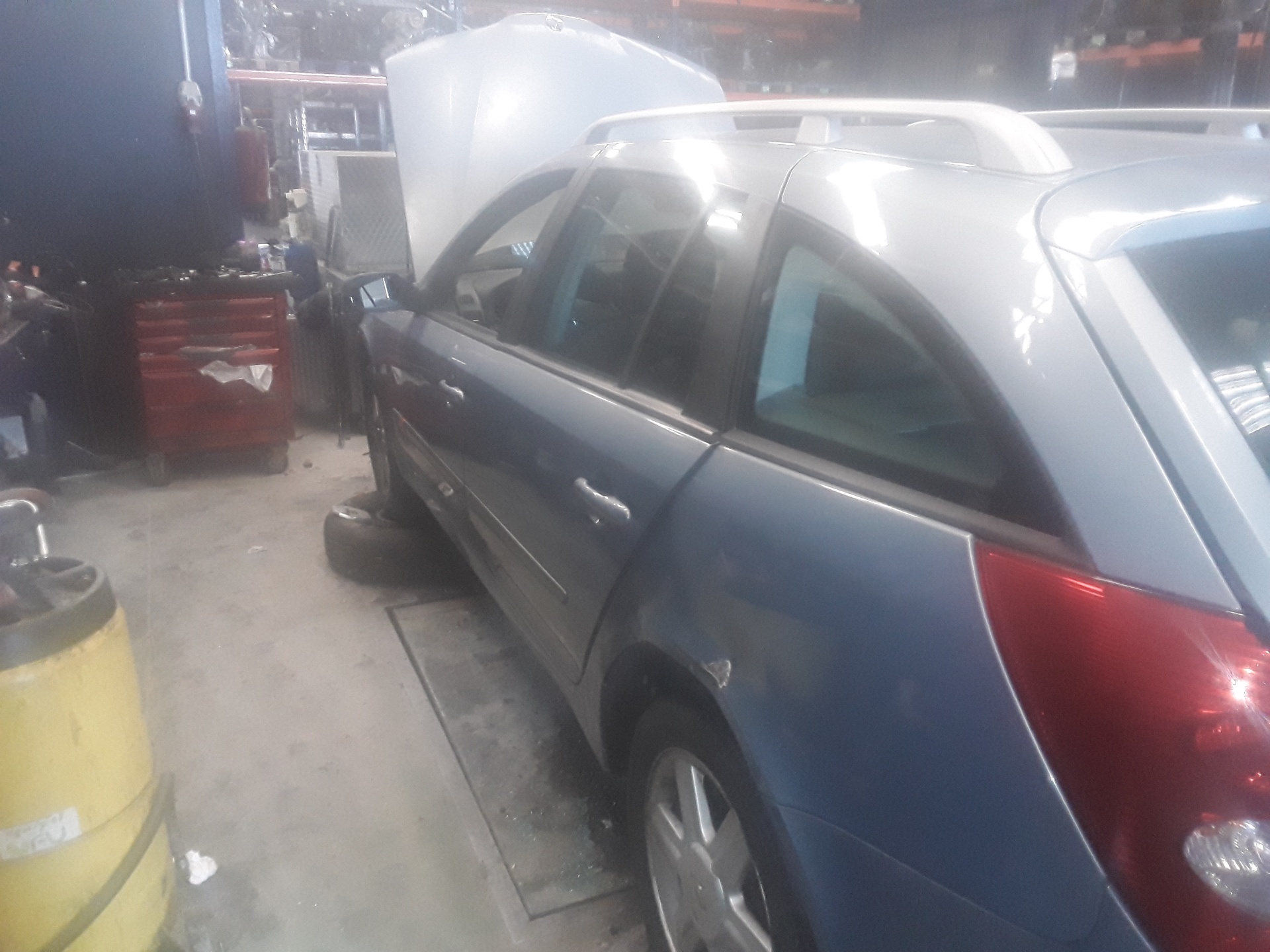 RENAULT Priekšējais kreisais durvju spogulis E9014128 23643058