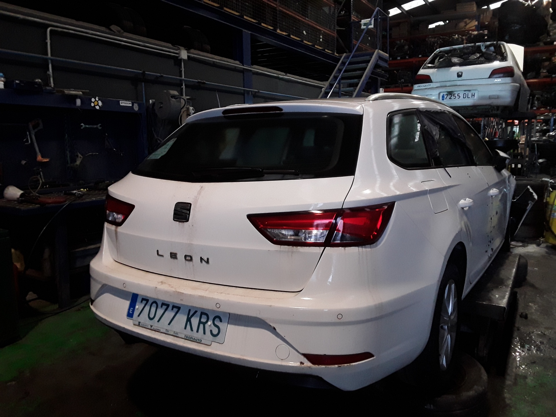 SEAT Leon 3 generation (2012-2020) Зеркало передней правой двери 13003170 19348392