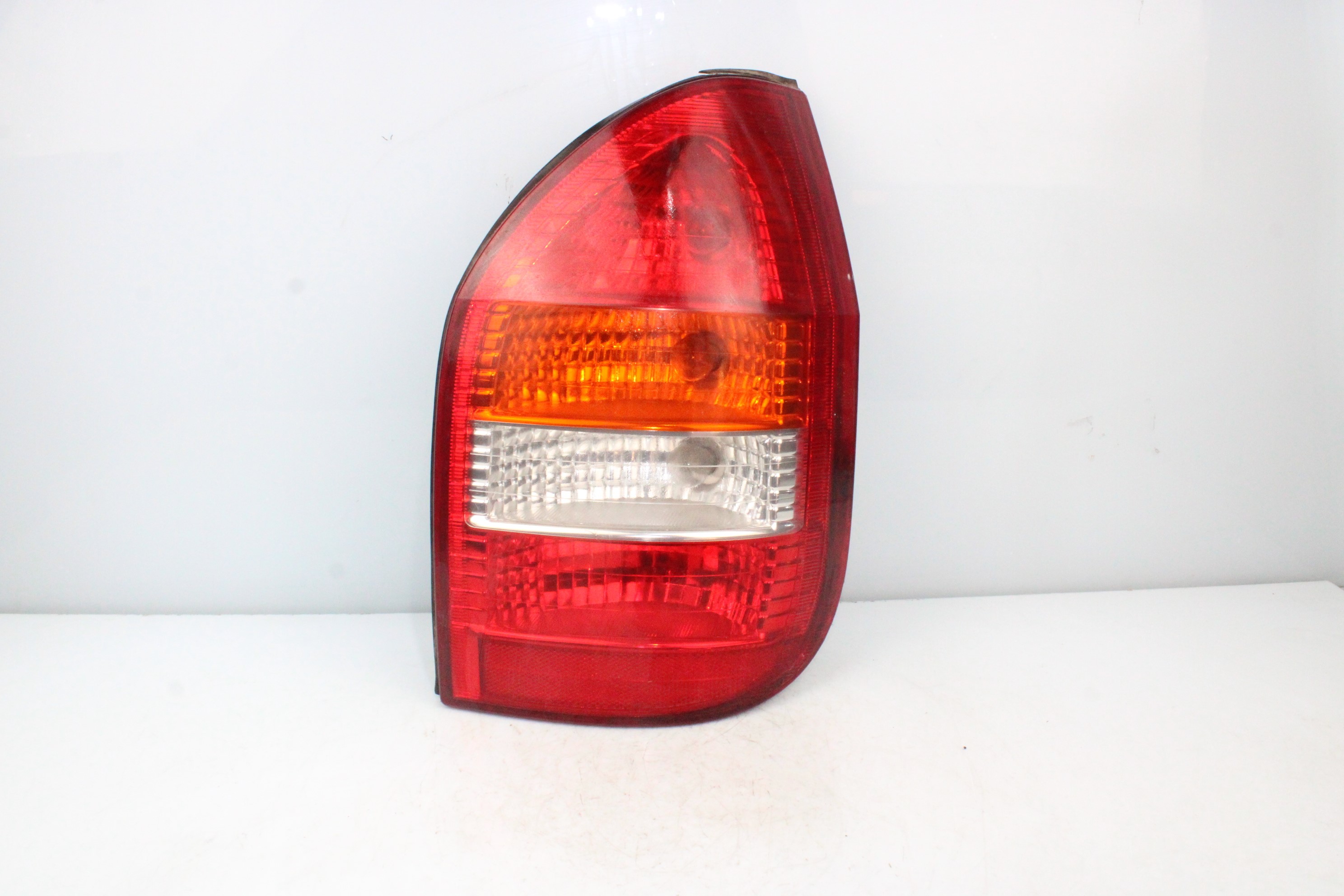 OPEL Corsa B (1993-2000) Galinis dešinys žibintas 62281 22072699