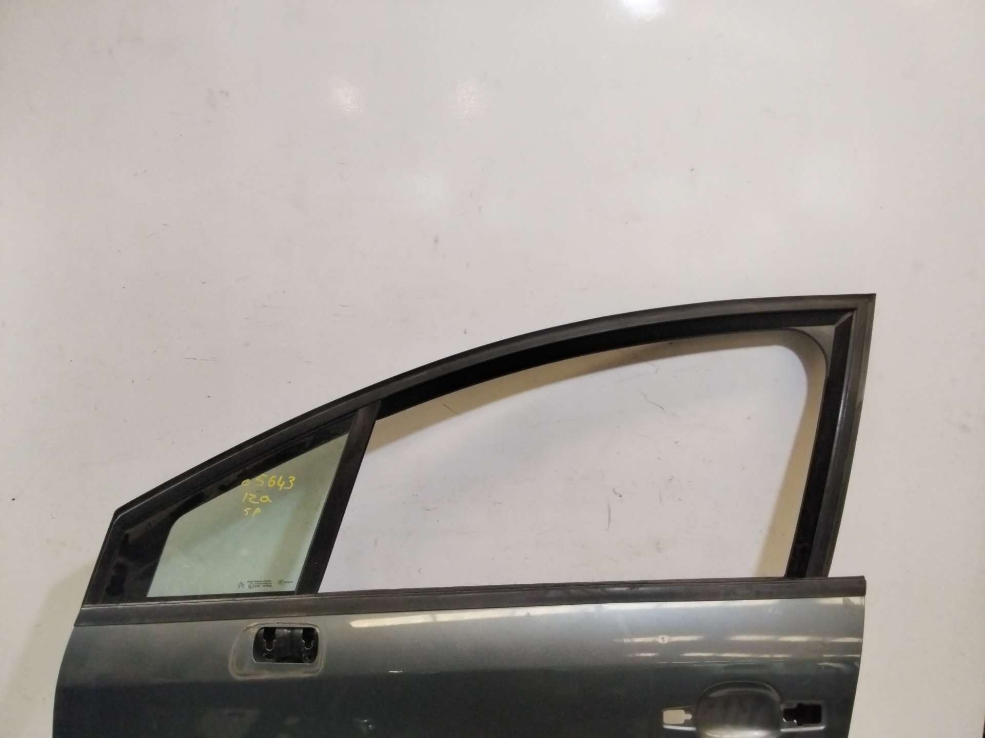 CITROËN C4 1 generation (2004-2011) Front Left Door NOREF 25266971