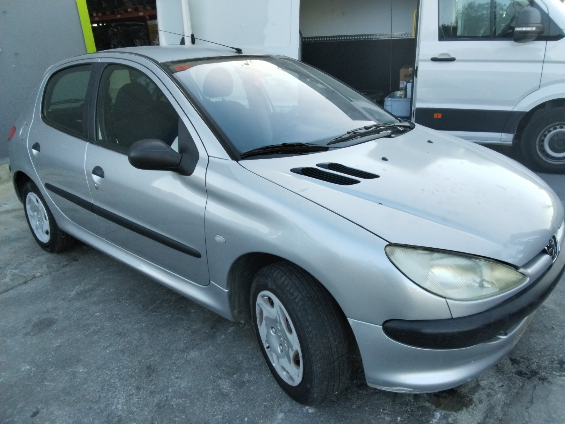 RENAULT 206 1 generation (1998-2009) Ľavé zadné koncové svetlo 2531G 25618037